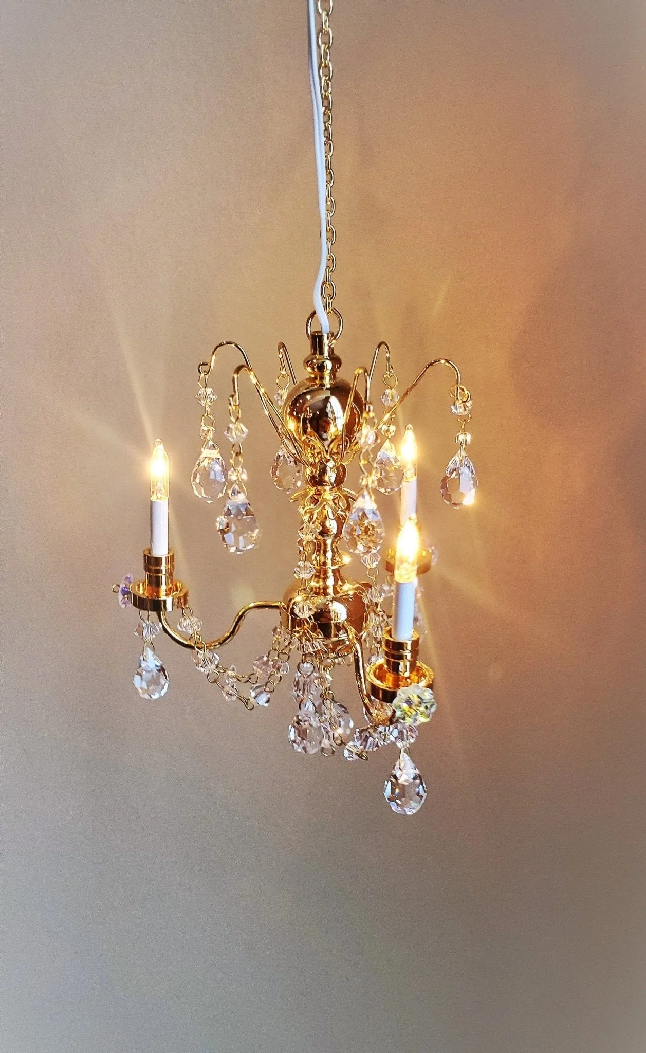 Dollhouse Miniature Chandelier 3 Arm Crystal Pendants 12 Volt Electric 1:12 Scale
