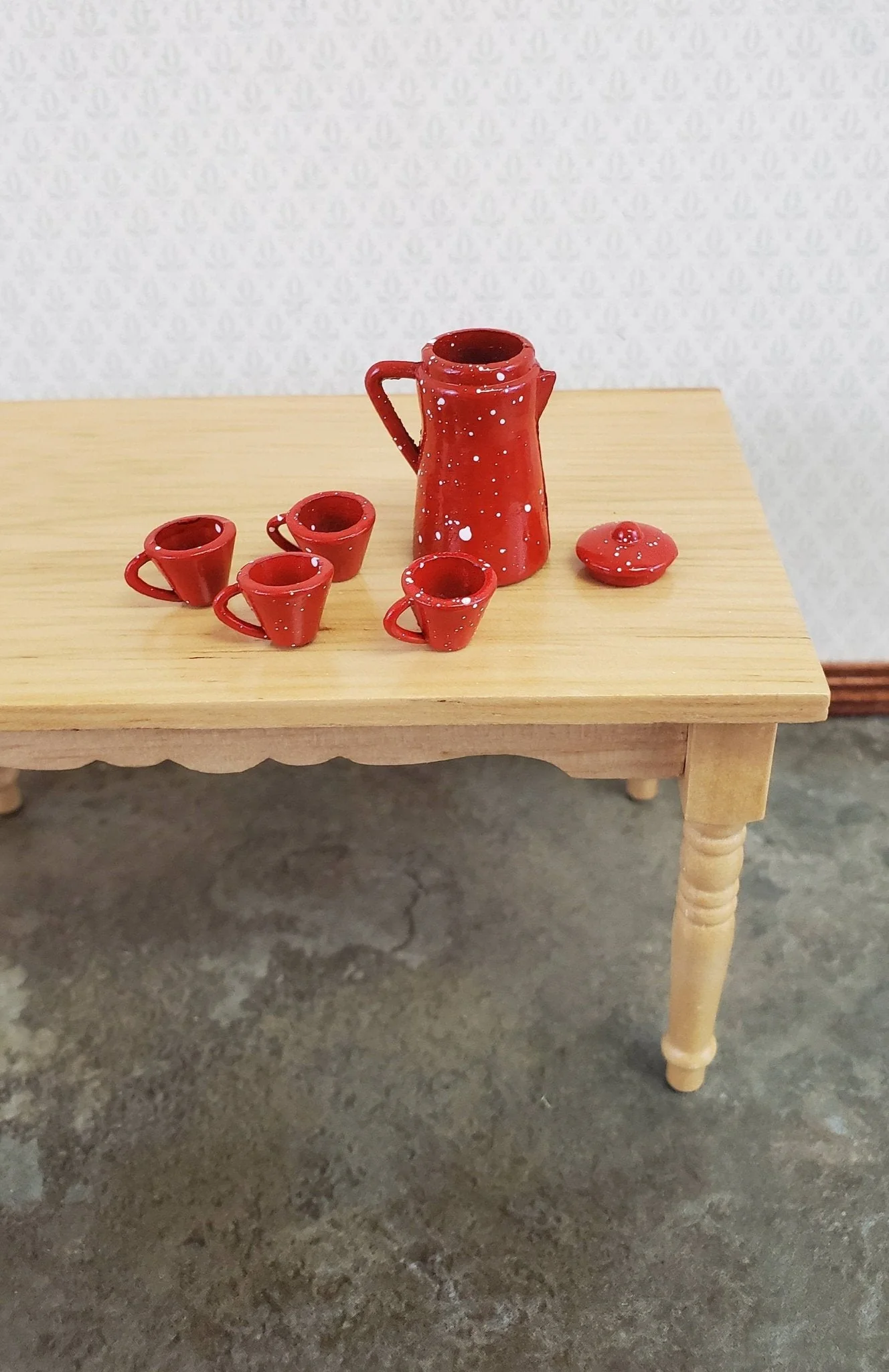Dollhouse Miniature Coffee Pot & Cups Red Speckled 1:12 Scale Kitchen Accessories - Image 2