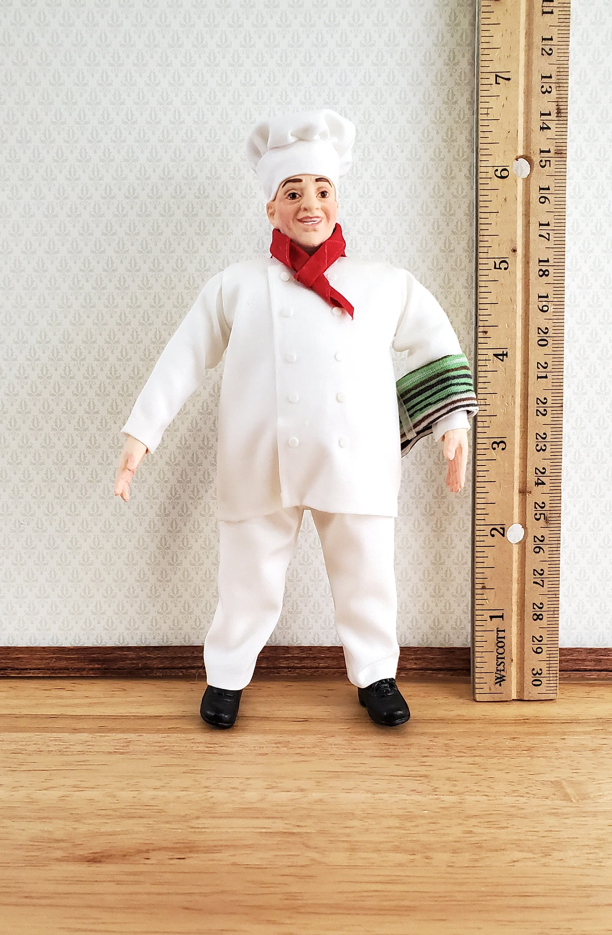 Dollhouse Miniature Cook Chef Male Doll Resin Body Cloth Clothes 1:12 Scale Falcon Miniatures - Image 4