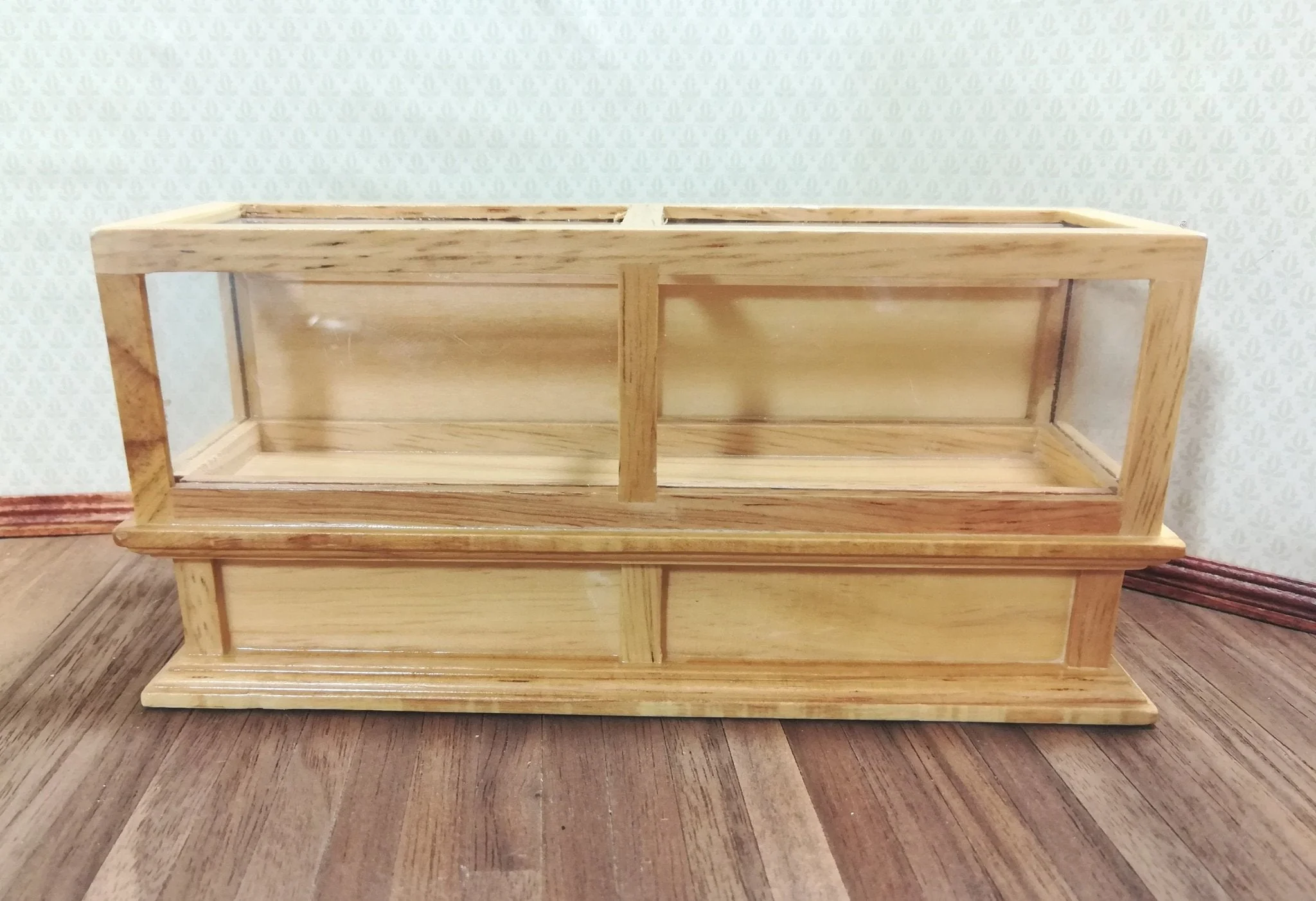Dollhouse Miniature Display Counter for Bakery Store or Shop 1:12 Scale Furniture Light Oak