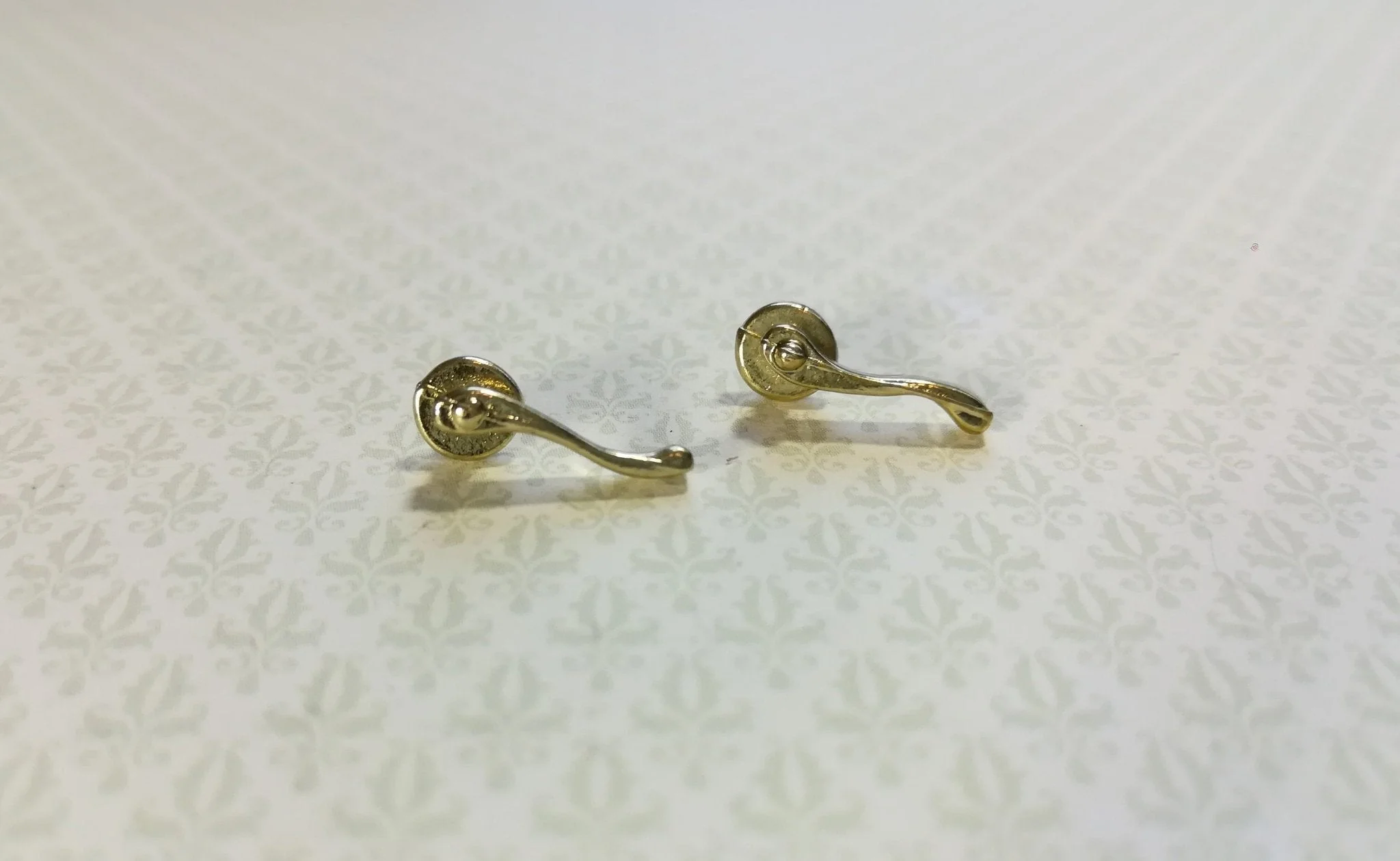 Dollhouse Miniature Door Handles x2 French Lever Style Gold 1:12 Scale
