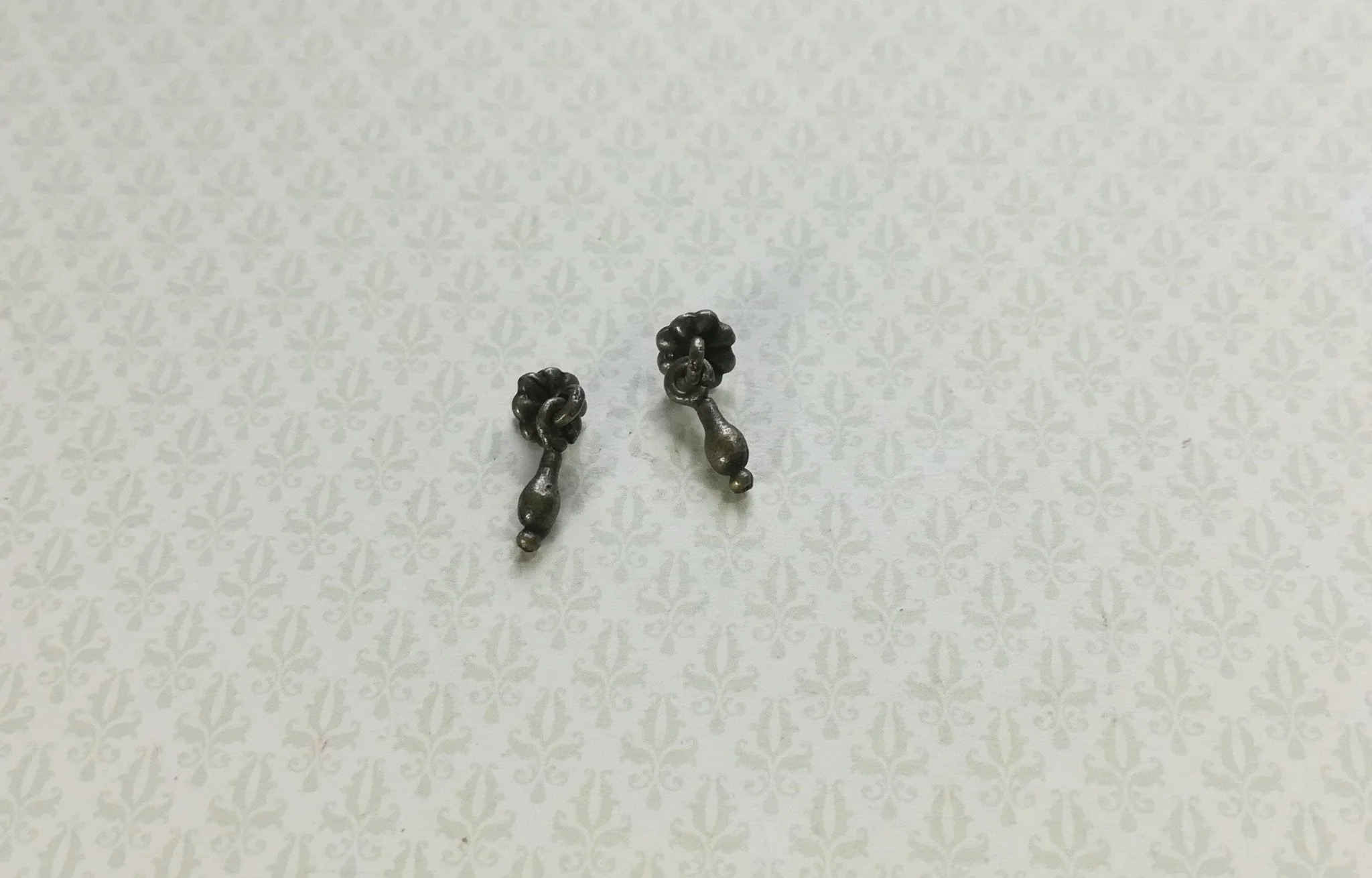 Dollhouse Miniature Drawer Pulls Drop Handle Style x2 1:12 Scale Antique Bronze