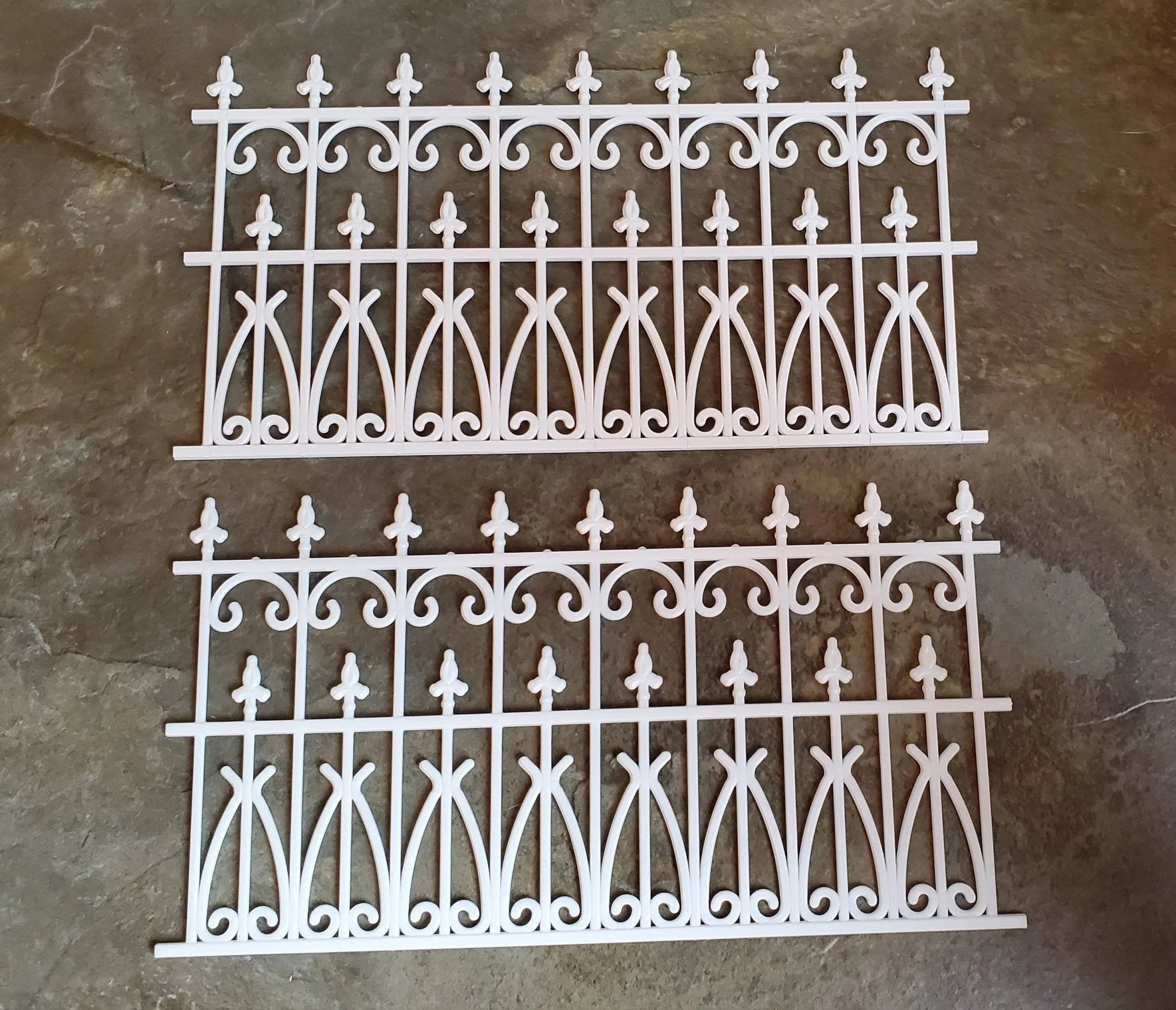 Dollhouse Miniature Fence Railing x2 White Victorian or Georgian Garden 1:12 Scale