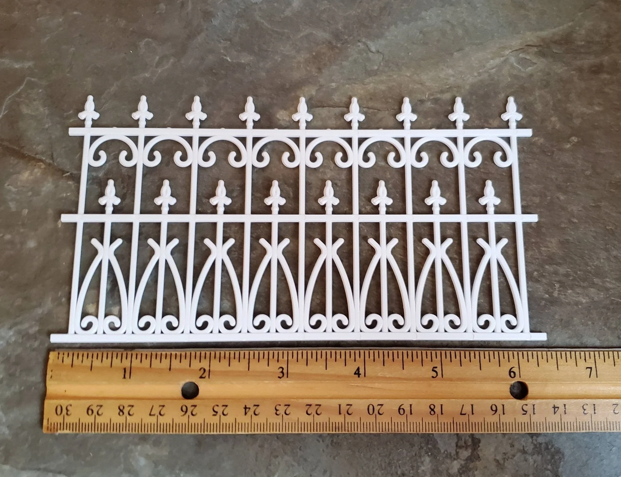 Dollhouse Miniature Fence Railing x2 White Victorian or Georgian Garden 1:12 Scale - Image 3
