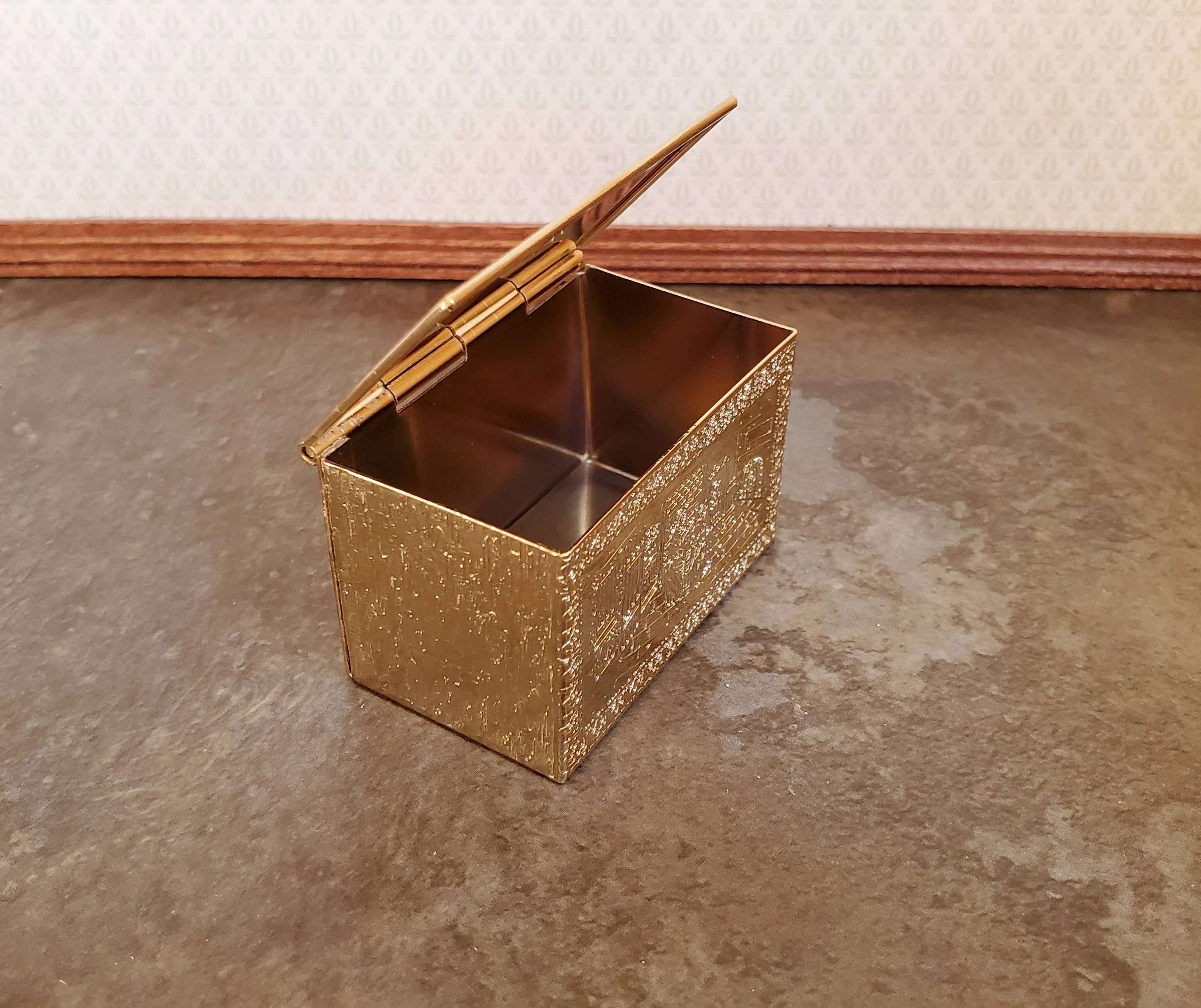 Dollhouse Fireplace Coal or Log Box Gold Brass Metal Trunk 1:12 Scale Miniature - Image 4