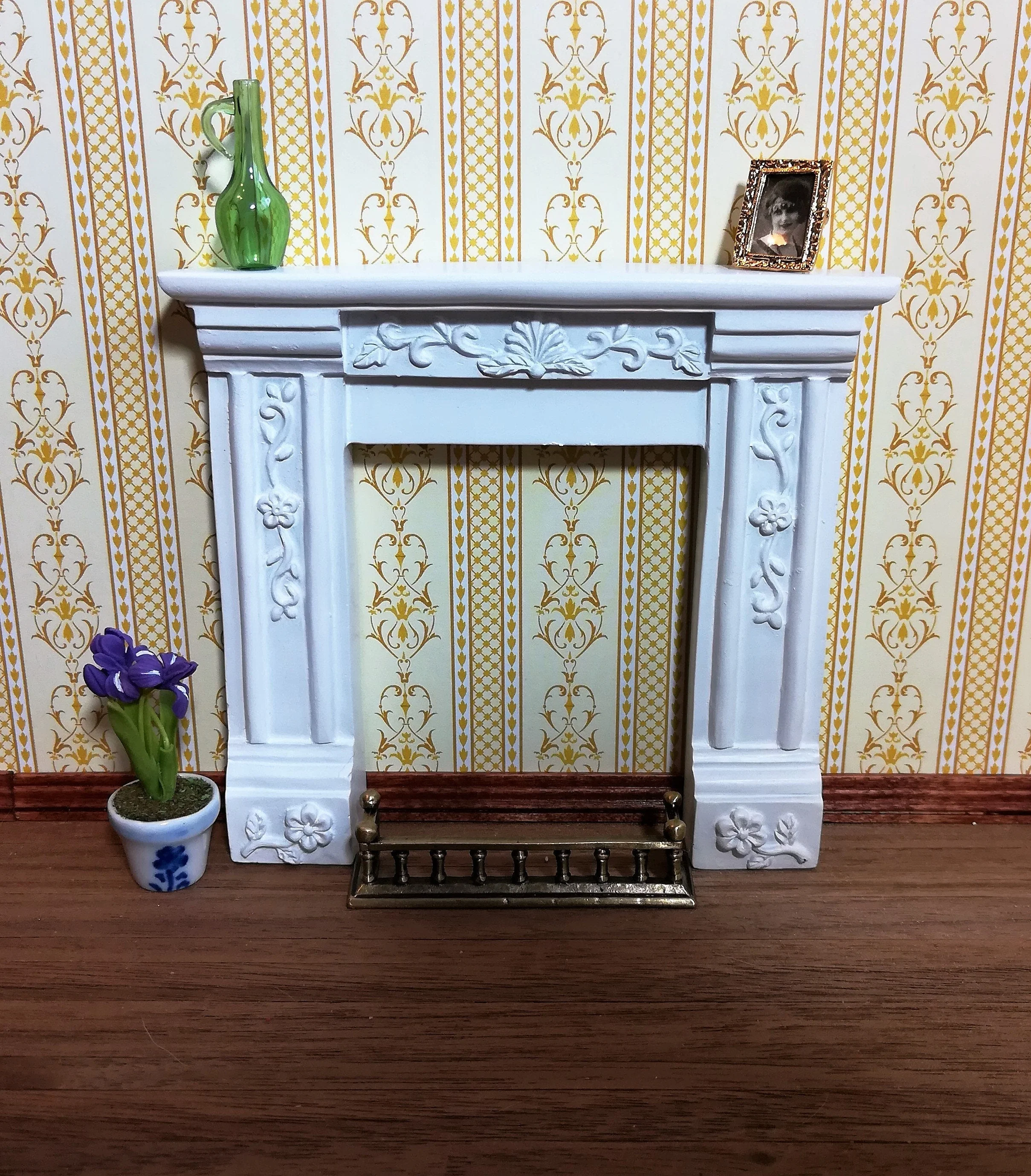 Dollhouse Metal Fireplace Fender Square 1:12 Scale Antique Brass Finish - Image 3