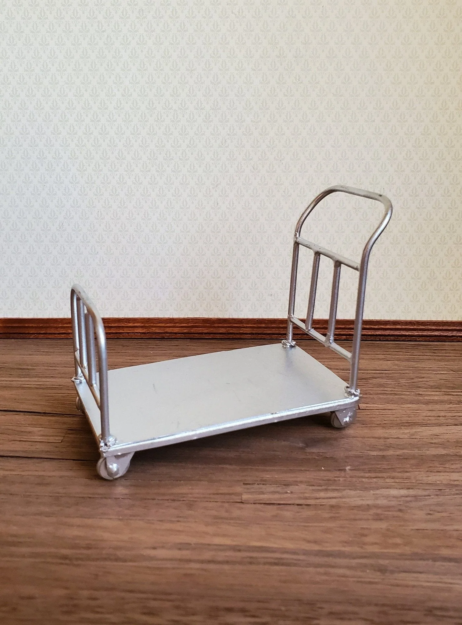 Dollhouse Miniature Flat Bed Cart Metal Utility Platform Hand Truck 1:12 Scale