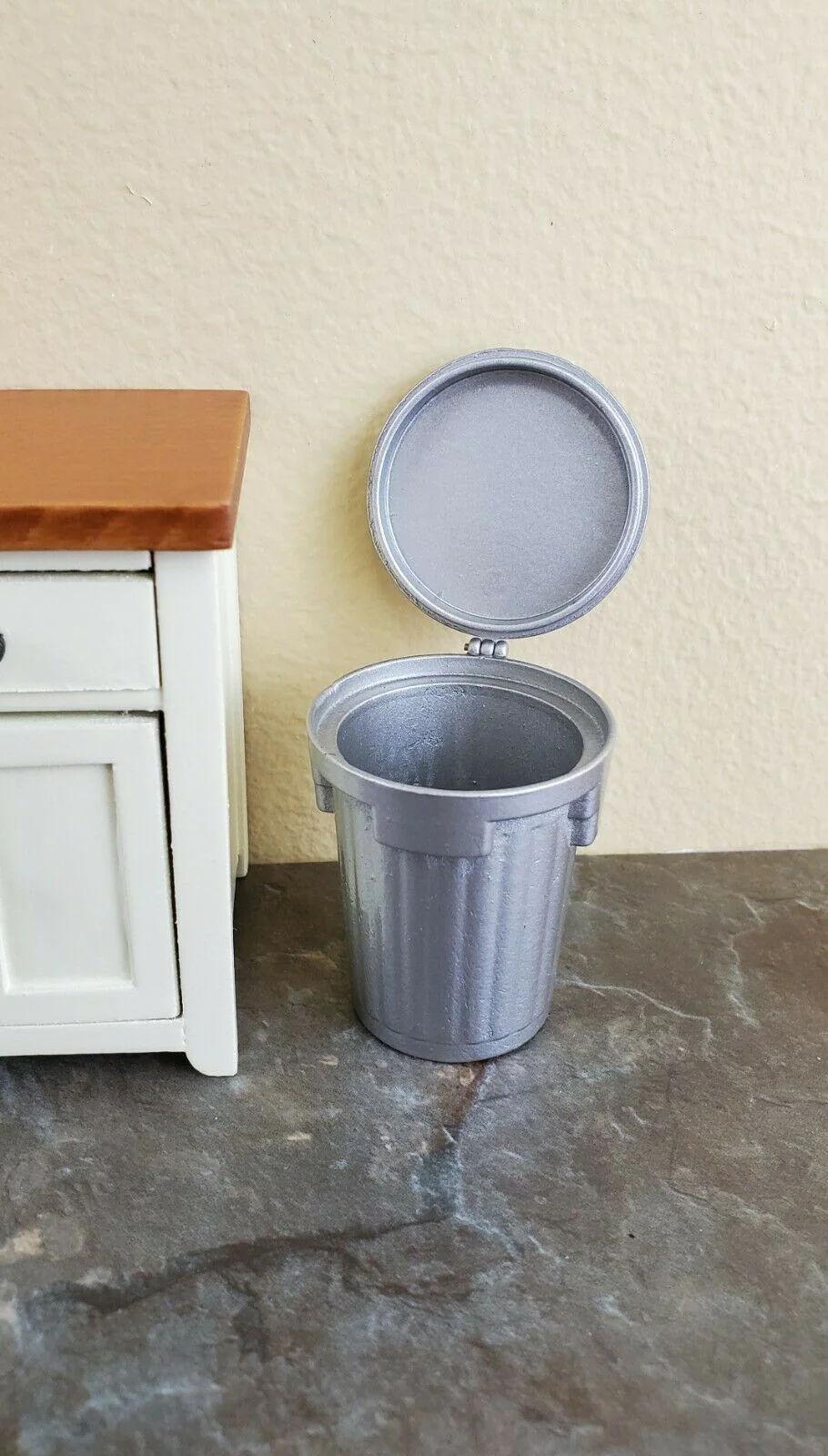 Dollhouse Miniature Garbage Can Waste Paper Baskets Metal Opening Lid 1:12 Scale - Image 2