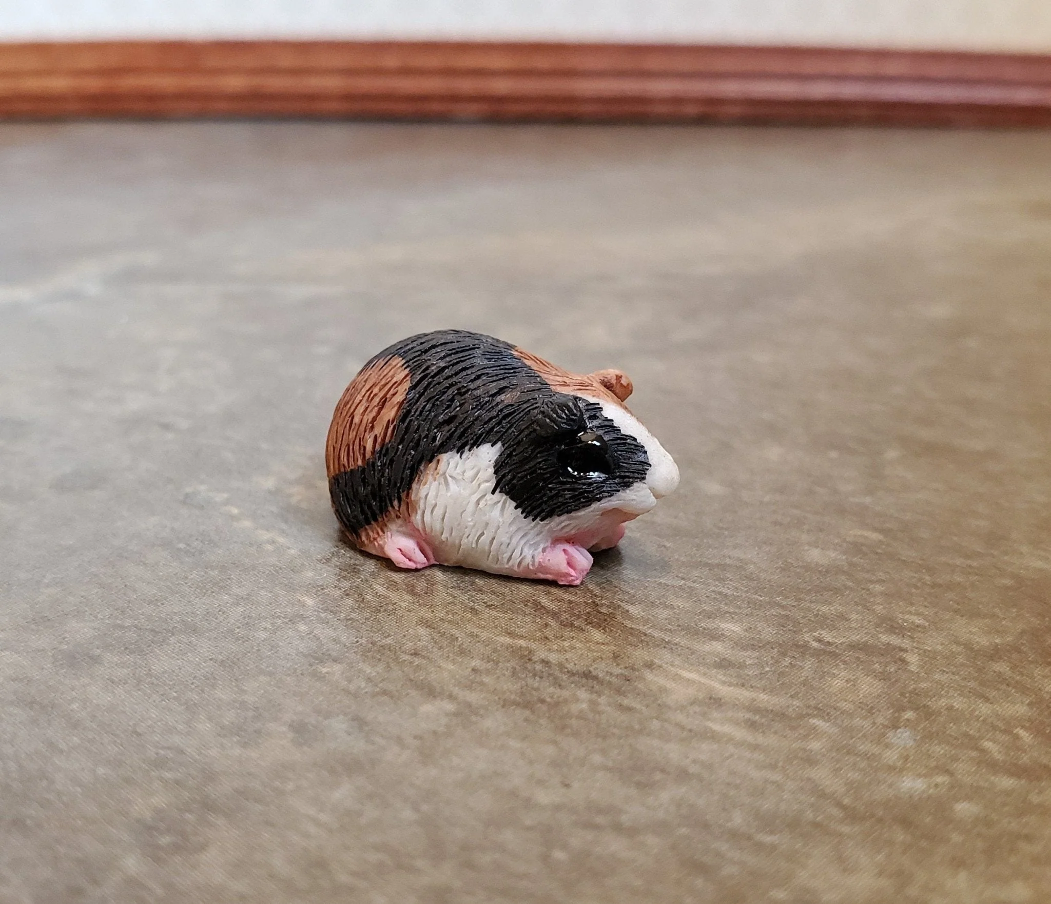 Dollhouse Miniature Guinea Pigs Set of 3 1:12 Scale Pet Black White Brown Orange - Image 4