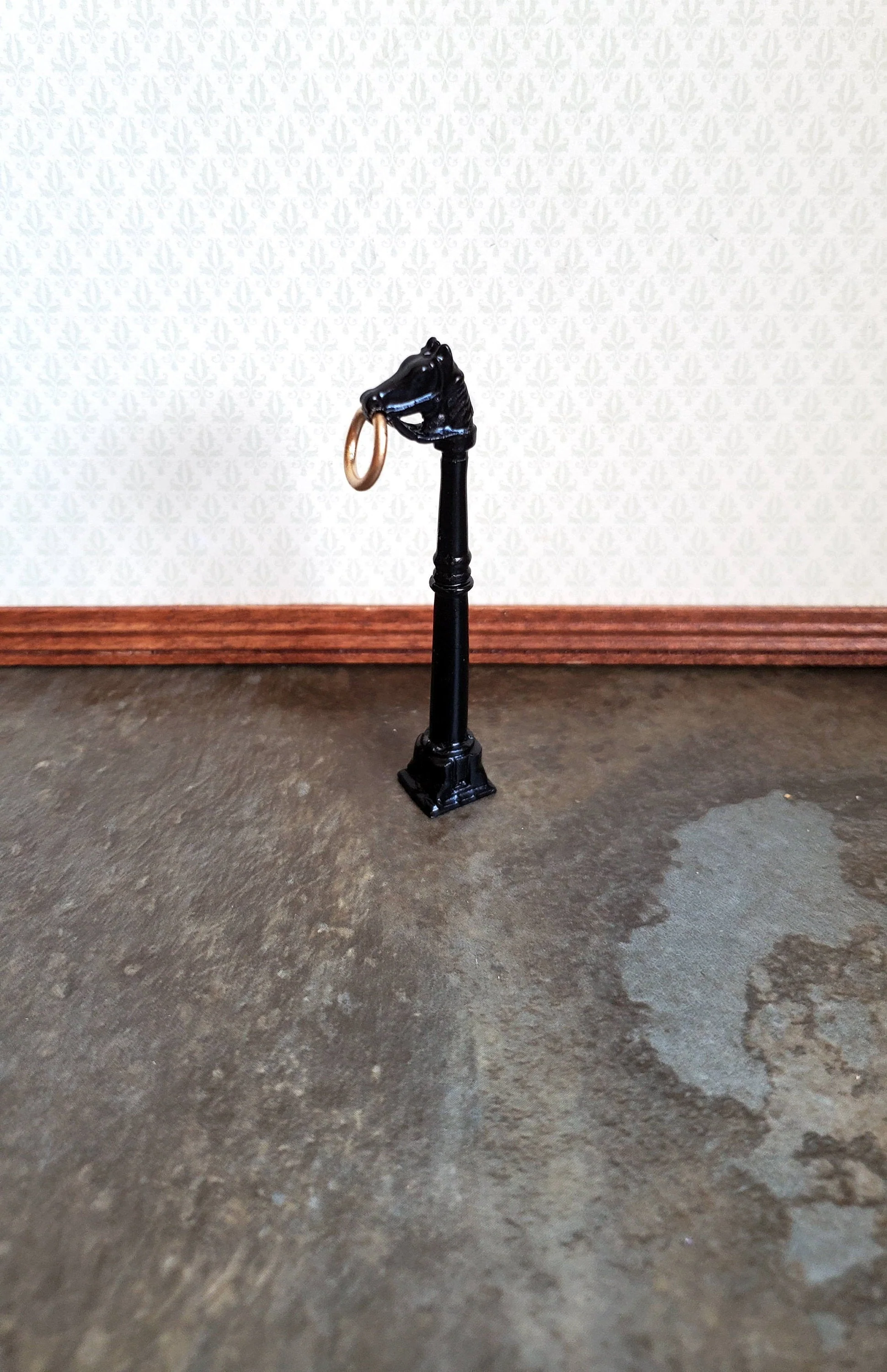 Dollhouse Miniature Horse Hitching Post 1:12 Scale Painted Black Metal