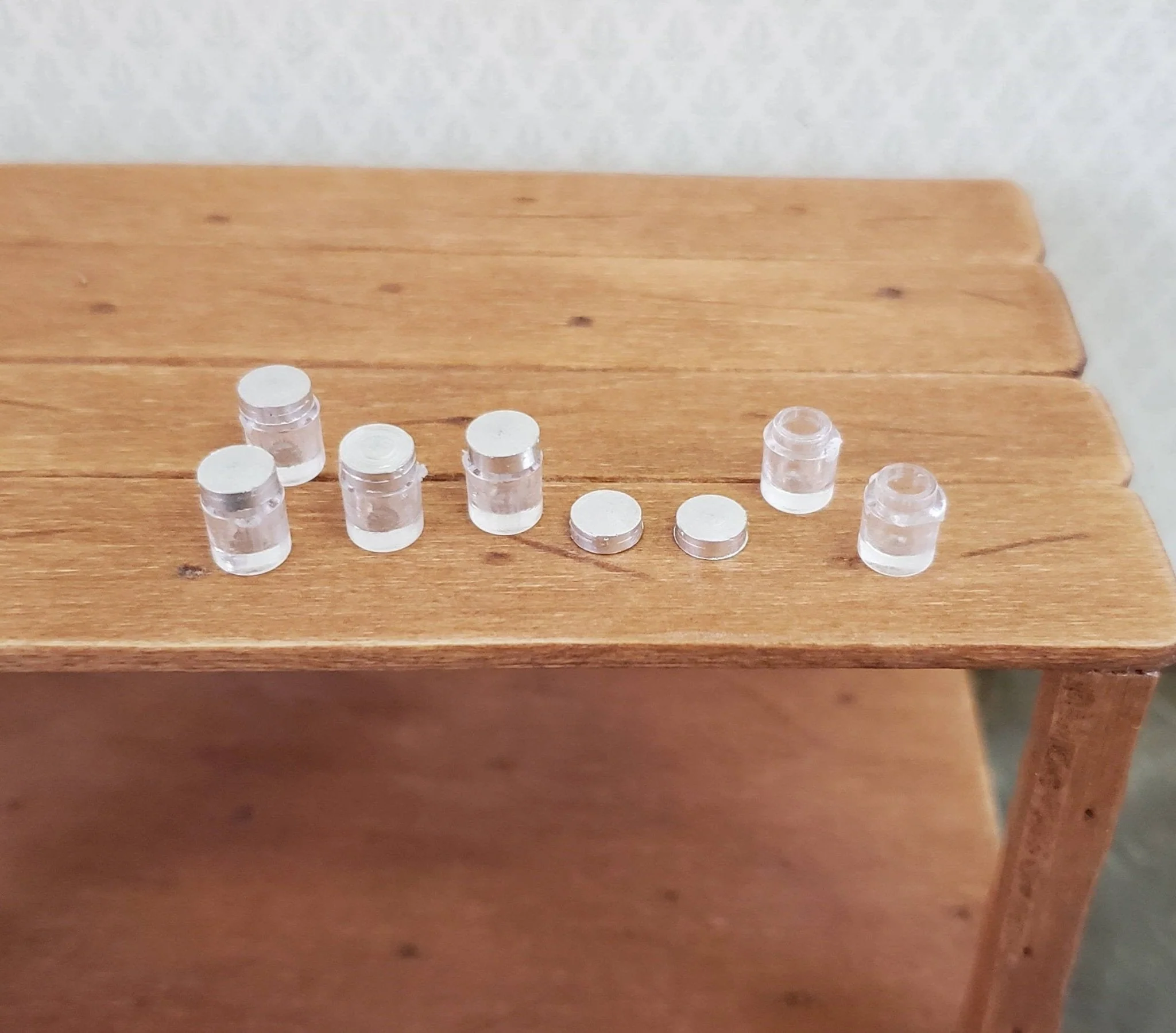 Dollhouse Miniature Jars Tiny for Spices or Baby Food with Lids x6 1:12 Scale - Image 3
