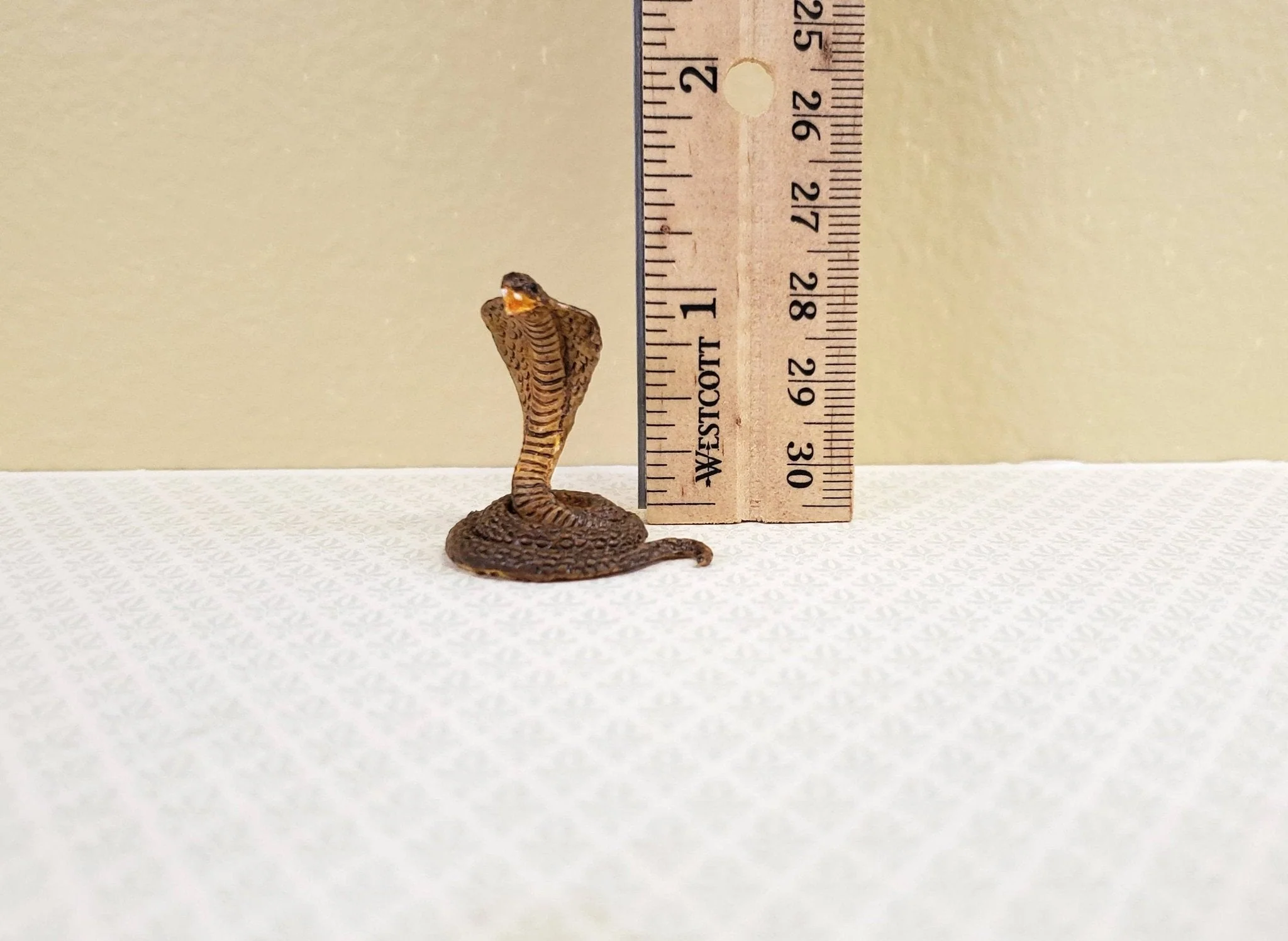 Dollhouse Miniature King Cobra Snake 1:12 Scale Pet Animal Falcon Minis - Image 5