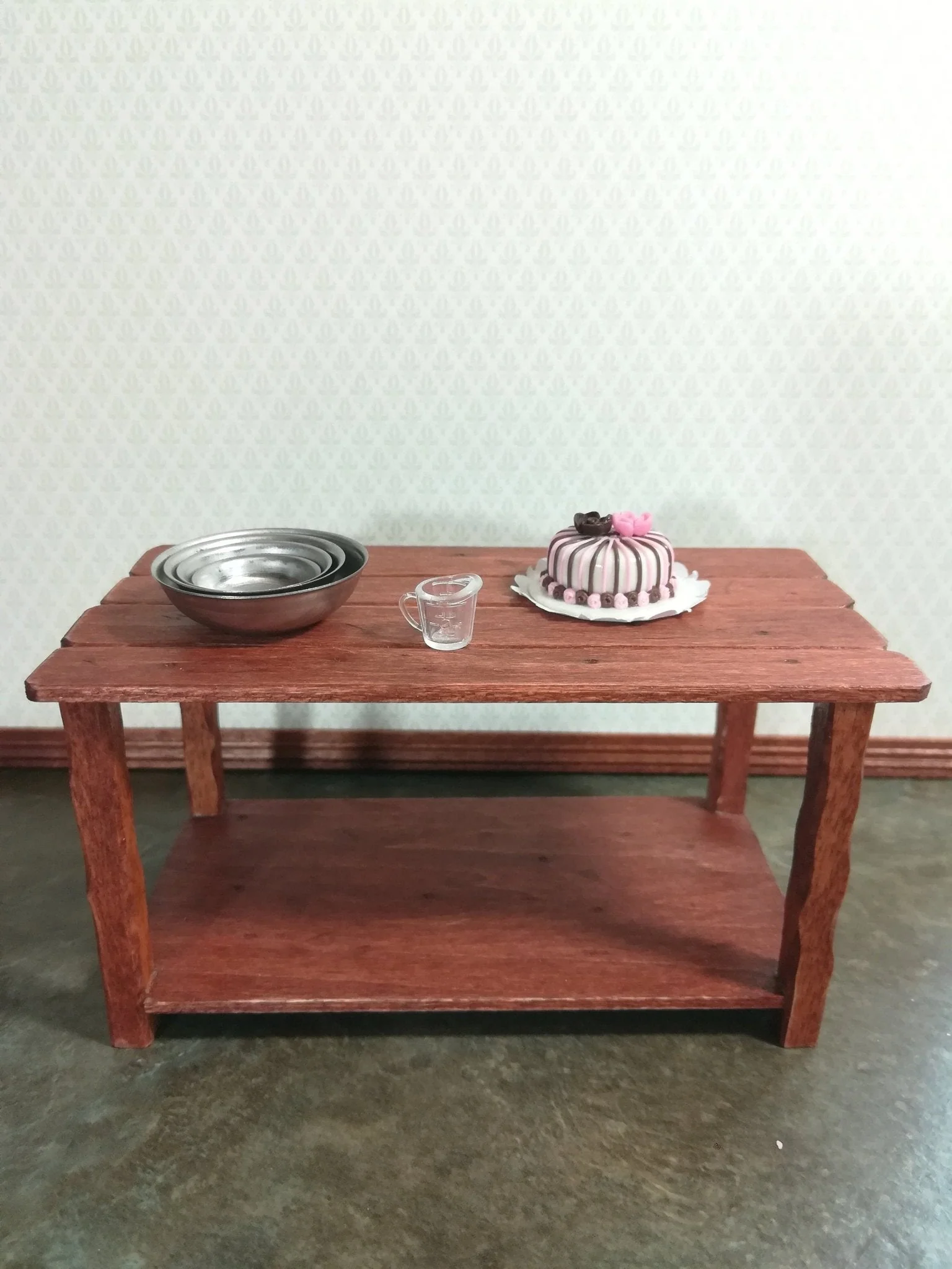 Dollhouse Miniature Kitchen Metal Stacking Mixing Bowls 1:12 Scale Set of 4 - Image 6