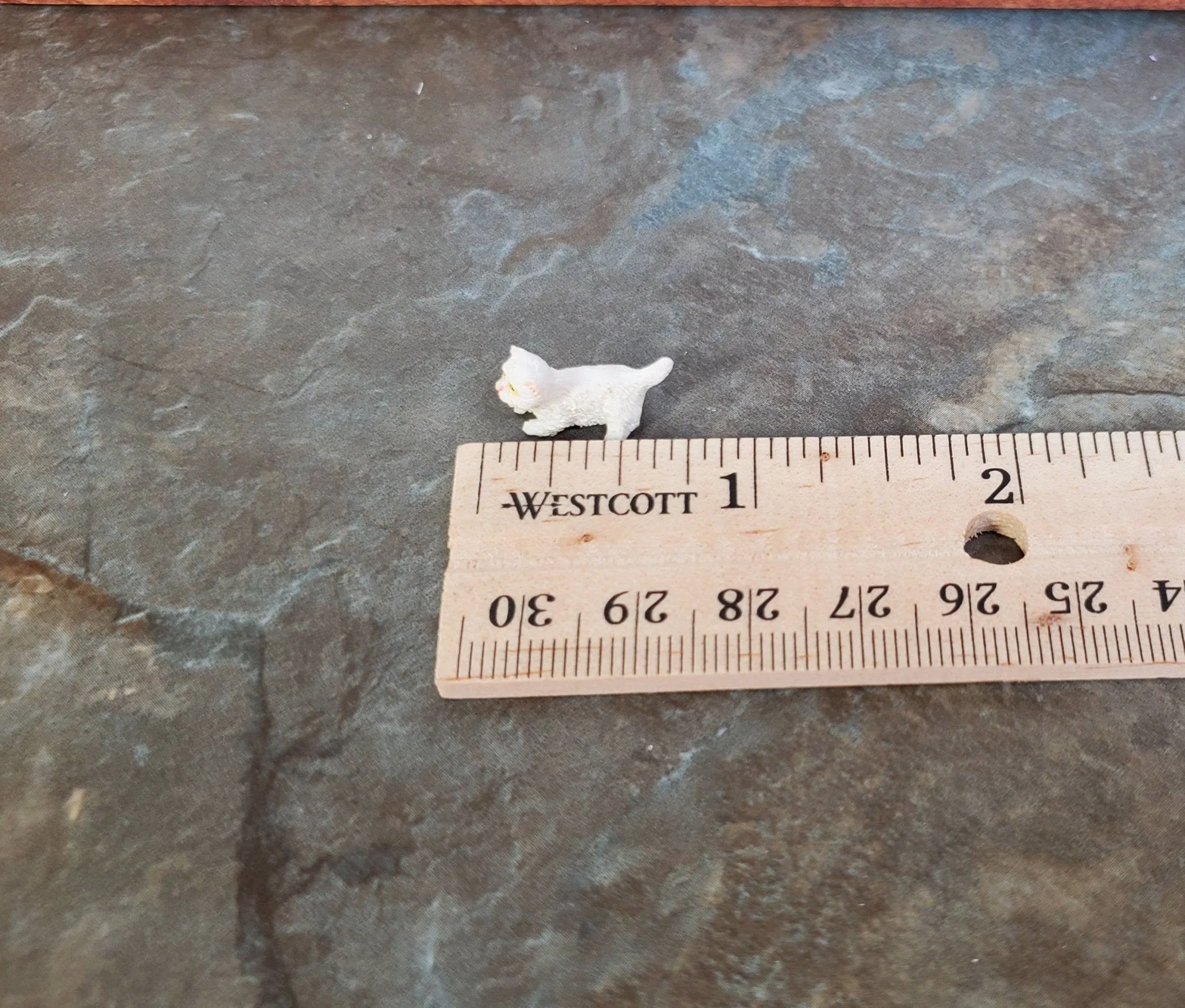 Dollhouse Miniature Kitten White Persian Playing 1:24 Scale Animals Cats - Image 3