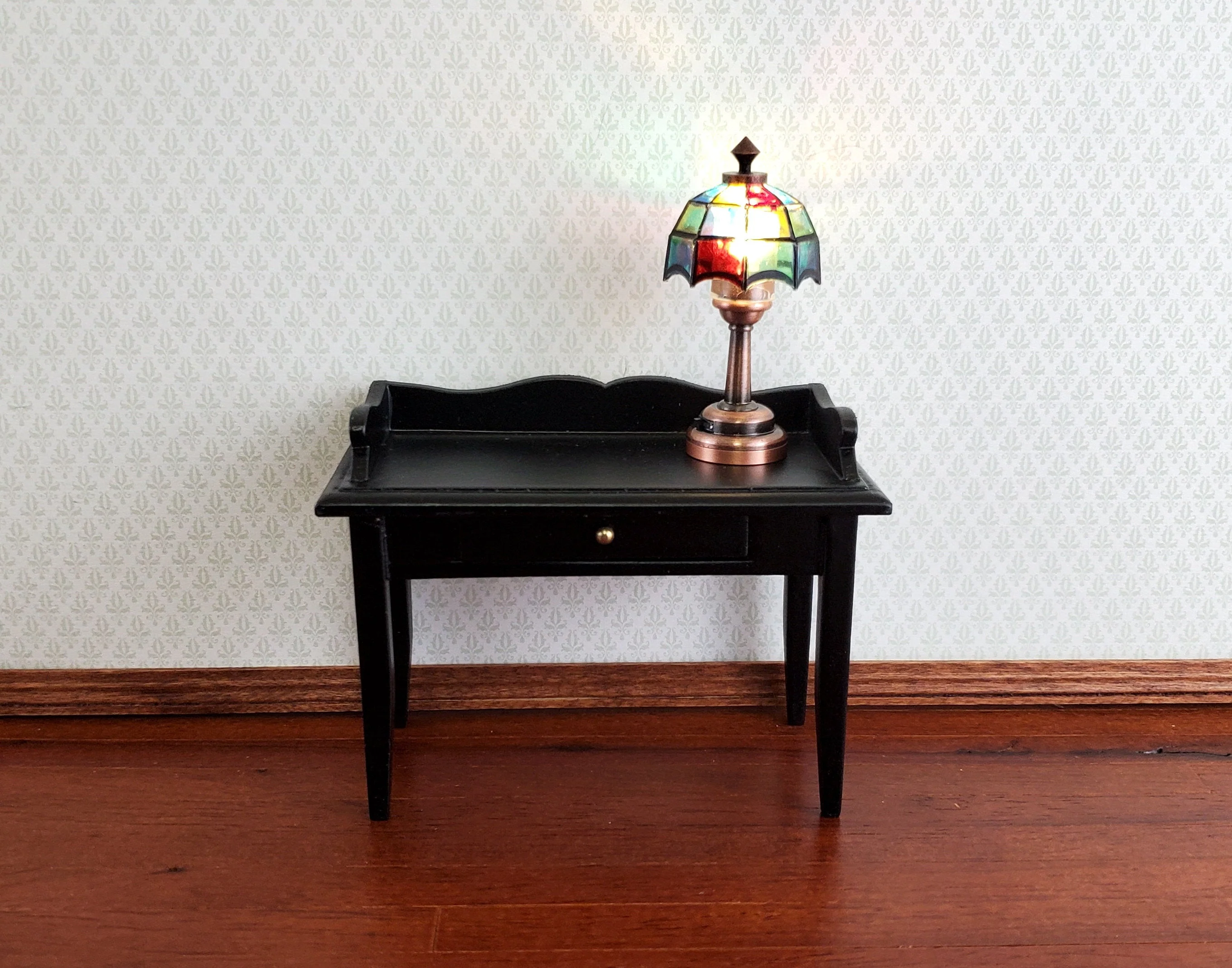 Dollhouse Miniature LED Battery Light Table Lamp Stained Glass Style Bronze Base 1:12 Scale - Image 2