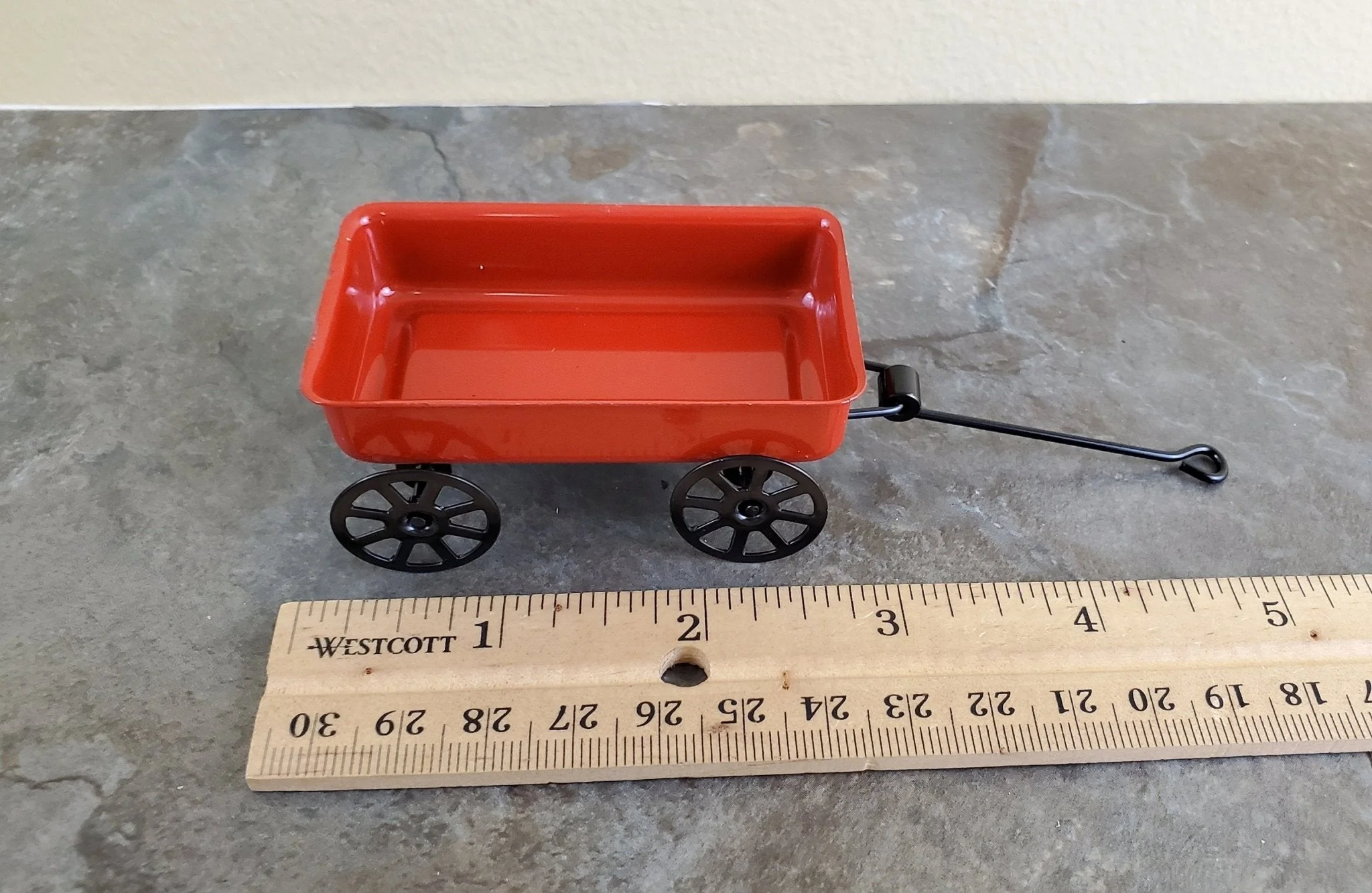 Dollhouse Miniature Little Red Wagon with Turning Wheels Metal 1:12 Scale - Image 3