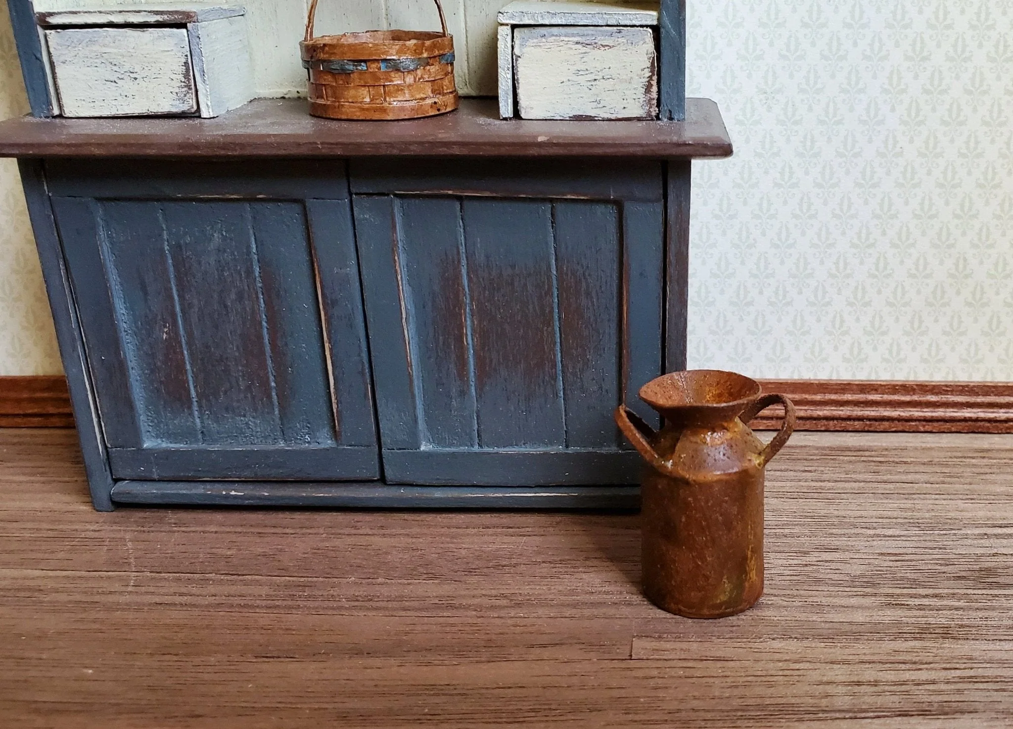 Dollhouse Miniature Milk Can Metal Vat with Handles Small Rusted Aged 1:12 Scale - Image 4