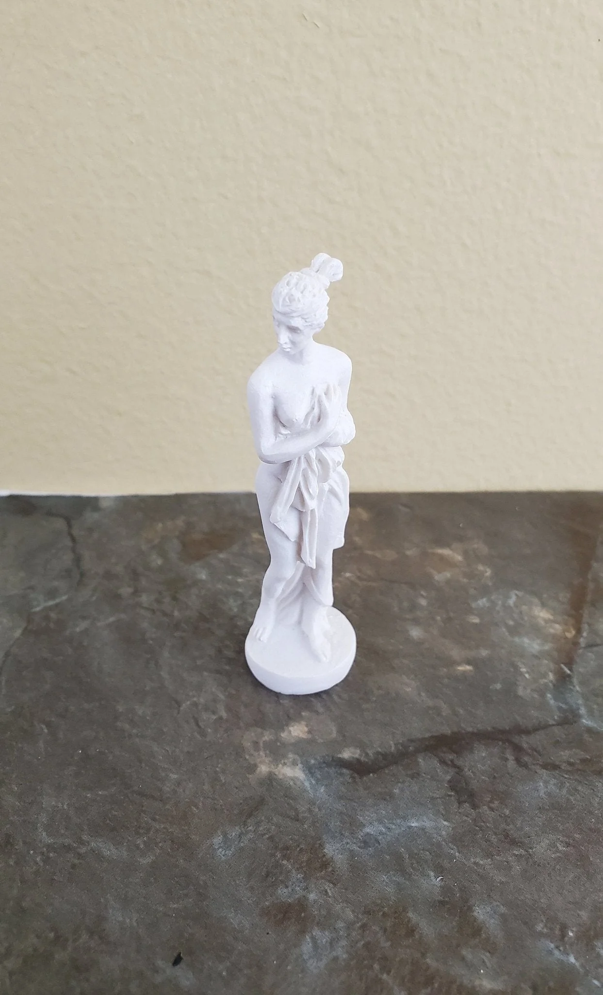 Dollhouse Miniature Nude Female Garden Statue White Small 1:12 or 1/24 Scale fairy garden