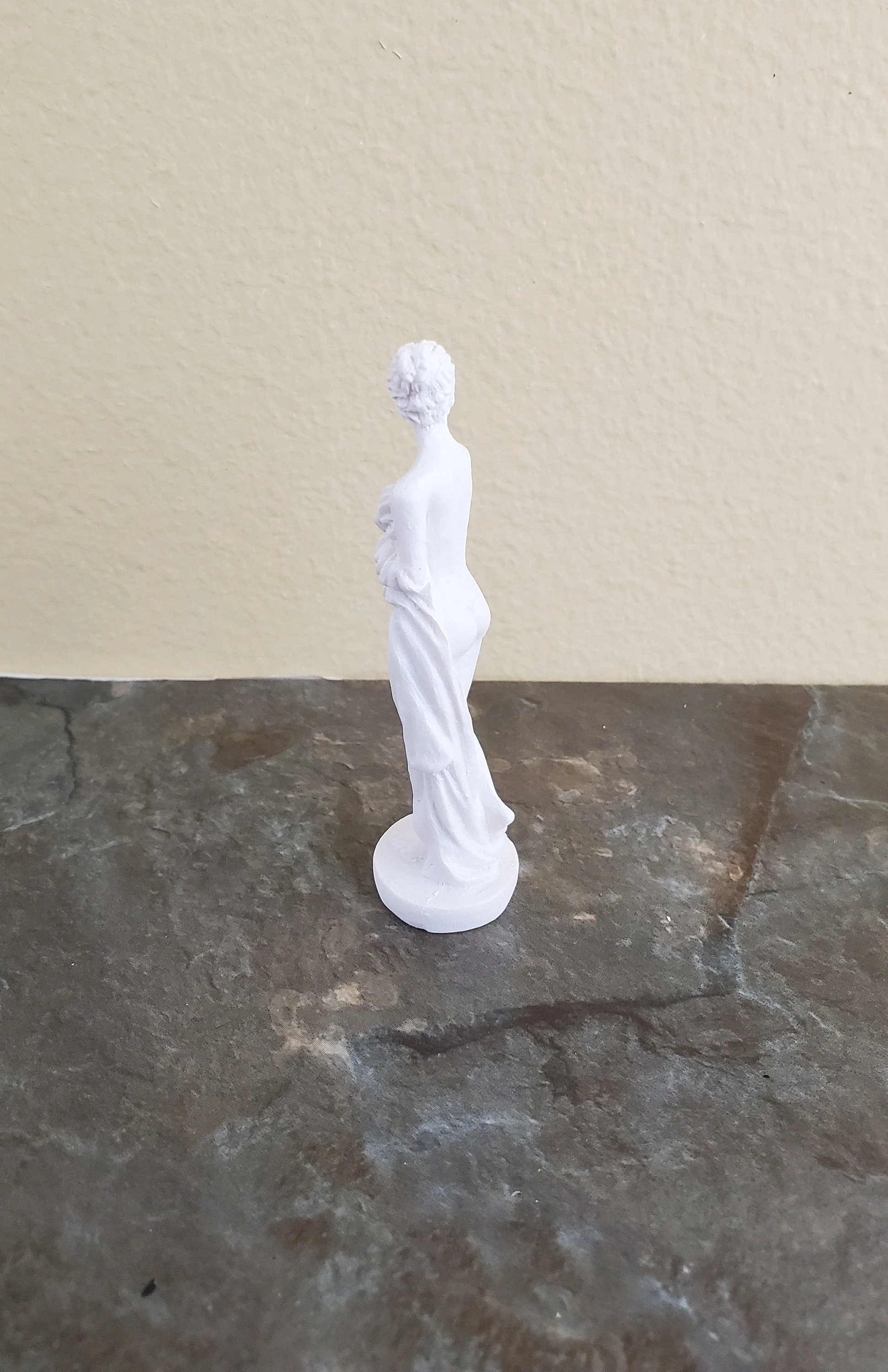 Dollhouse Miniature Nude Female Garden Statue White Small 1:12 or 1/24 Scale fairy garden - Image 4