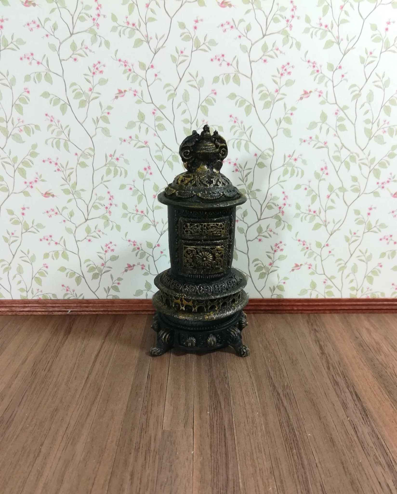 Dollhouse Miniature Parlour Stove Large Victorian 1:12 Scale parlor heating