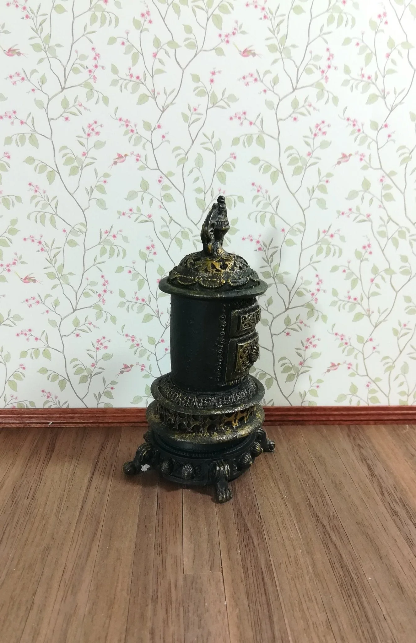 Dollhouse Miniature Parlour Stove Large Victorian 1:12 Scale parlor heating - Image 2