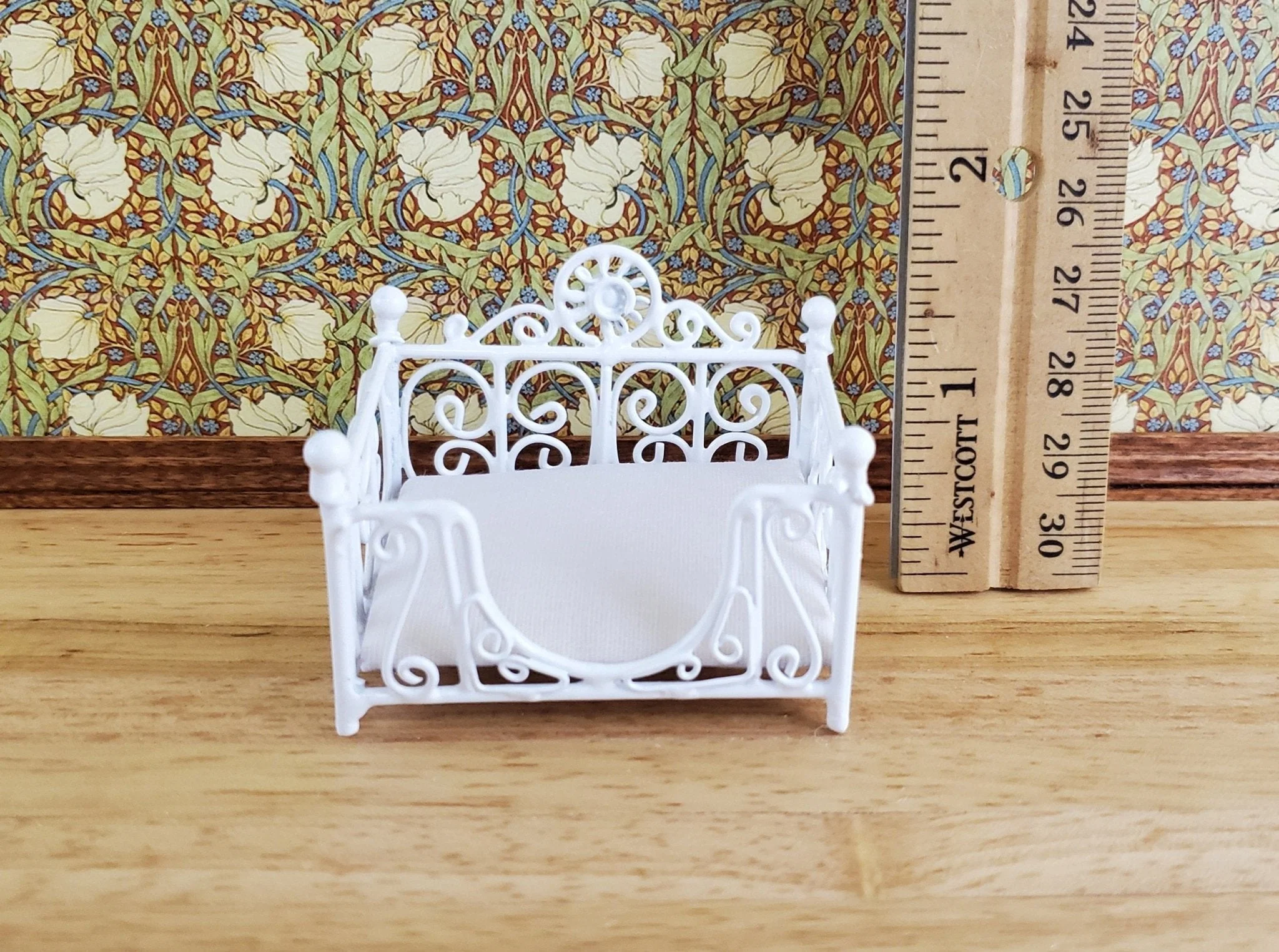 Dollhouse Miniature Pet Bed Cat or Small Dog with Mattress 1:12 Scale White Wire - Image 3