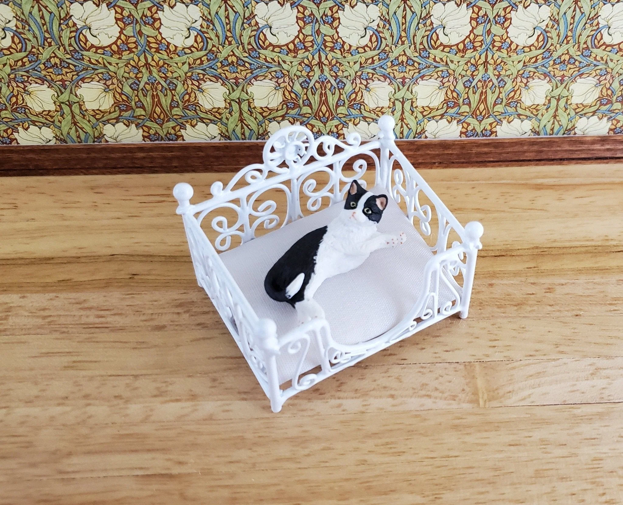 Dollhouse Miniature Pet Bed Cat or Small Dog with Mattress 1:12 Scale White Wire - Image 5