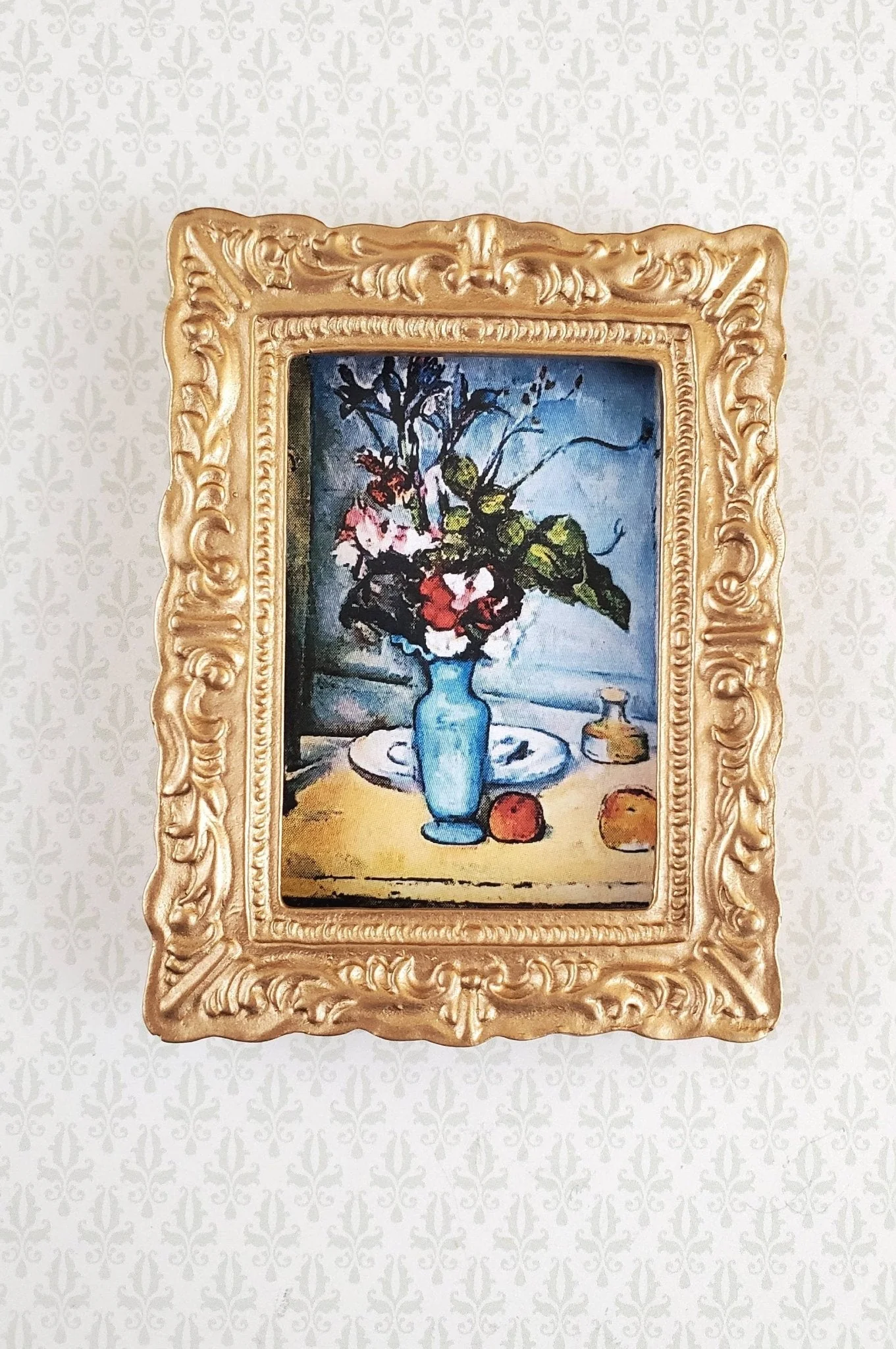 Dollhouse Miniature Picture Frame Fancy Gold 1:12 Scale 2 5/8" x 2" - Image 4