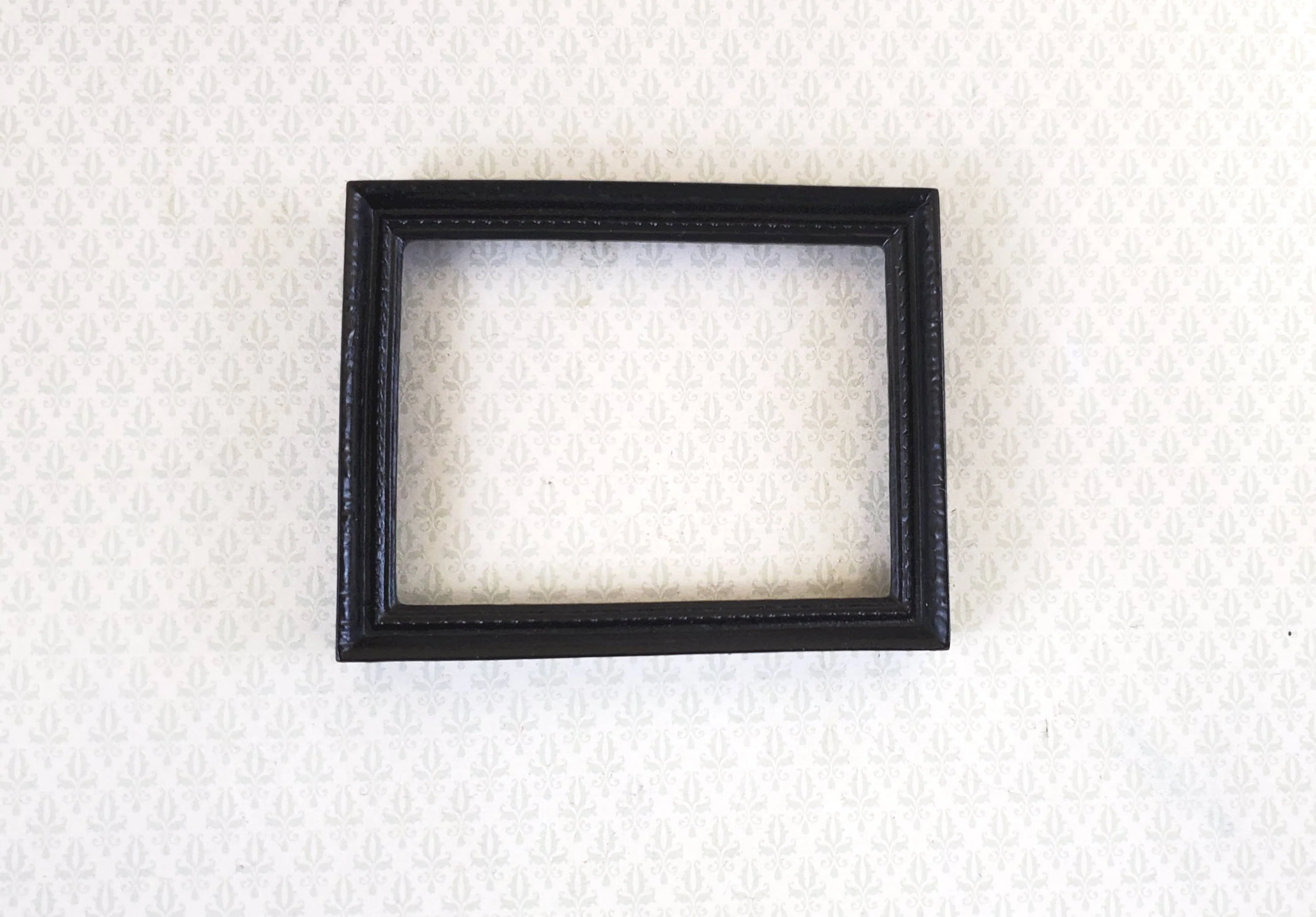 Dollhouse Miniature Picture Frame Large Black for Painting 1:12 Scale 2 7/8" x 2 1/4"