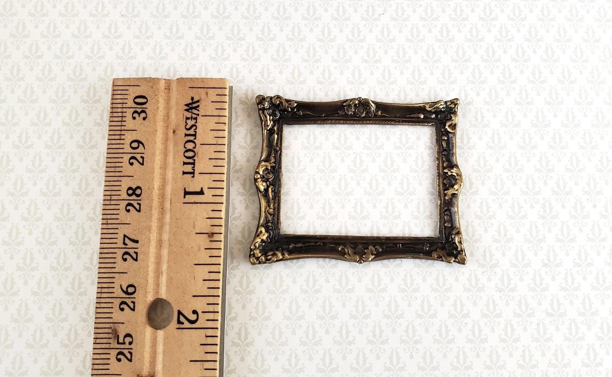 Dollhouse Miniature Picture Frame Metal Antique Bronze for Paintings 1:12 Scale - Image 4