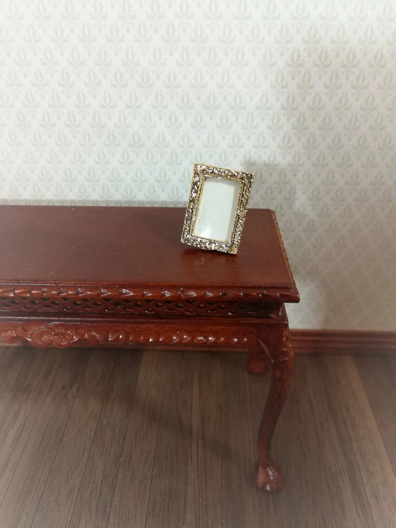Dollhouse Miniature Picture Frame Small Gold Metal Rectangle with Stand 1:12 Scale