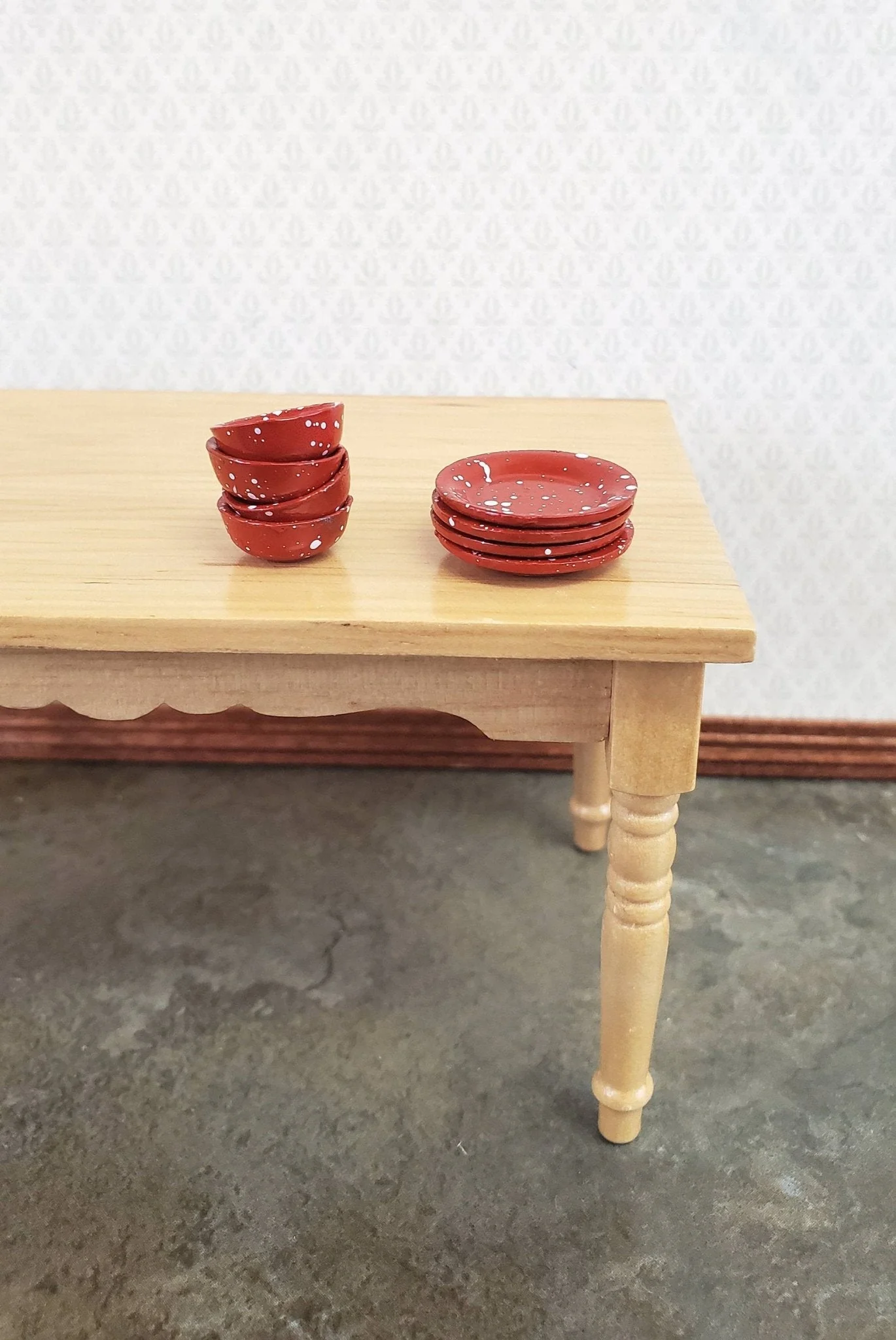 Dollhouse Miniature Plates & Bowls Red Speckled 1:12 Scale Kitchen Accessories - Image 3