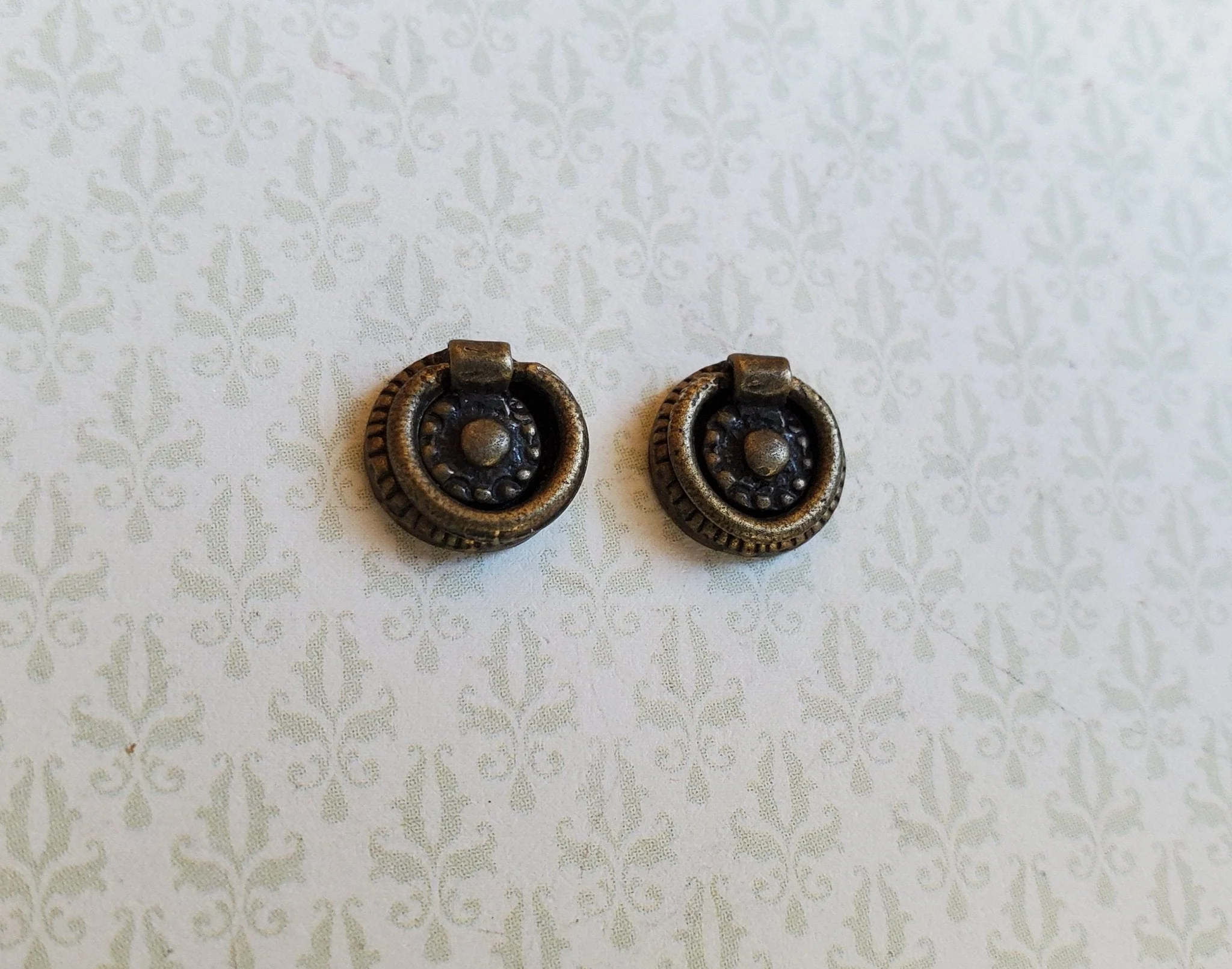 Dollhouse Miniature Round Drawer Pulls with Round Handle 1:12 Scale Antique Bronze - Image 2