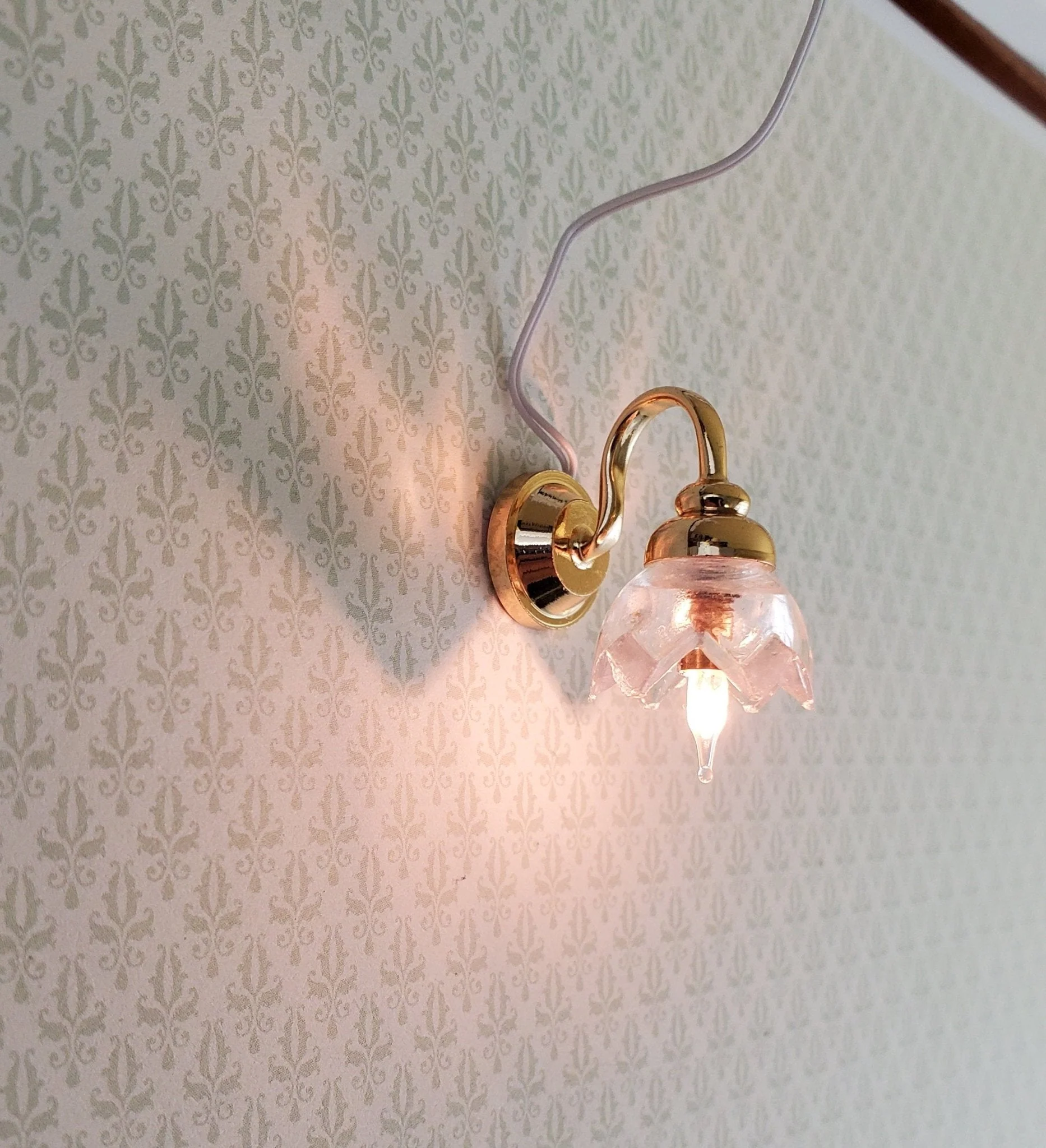 Dollhouse Miniature Sconce Lily Flower Shade Gold 12 Volt 1:12 Wall Light - Image 2
