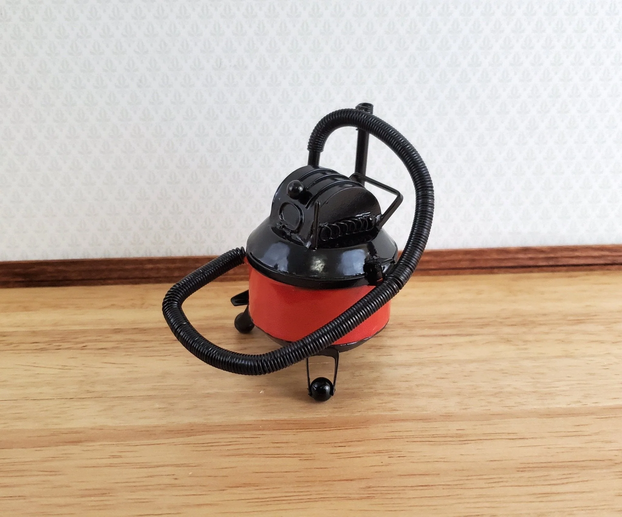 Dollhouse Miniature Shop Vac Vacuum (Large) Black & Red Metal 1:12 Scale Garage - Image 2