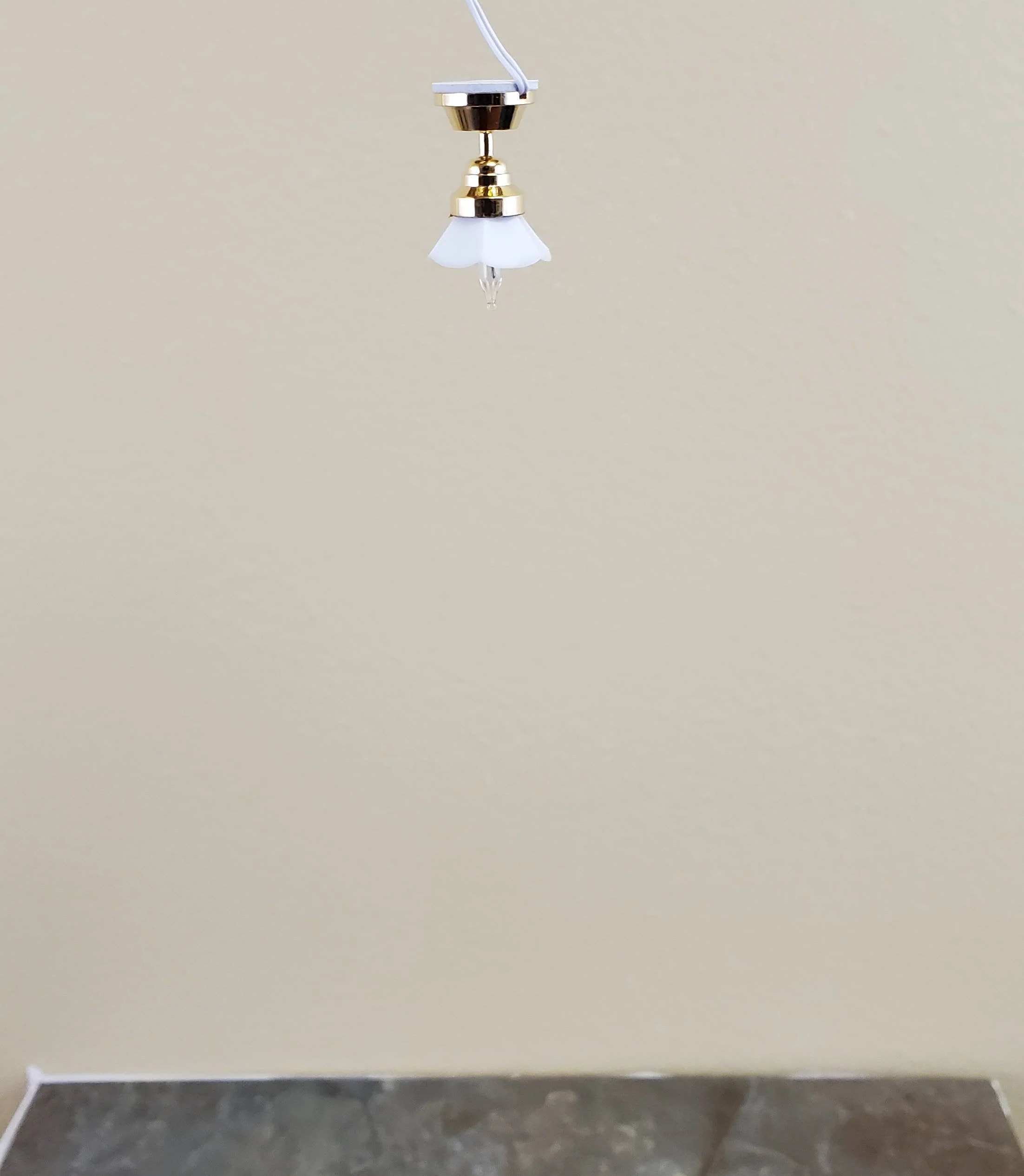 Dollhouse Miniature Small Ceiling Light Flower Shade 12 Volt w/ Plug 1:12 Scale - Image 4