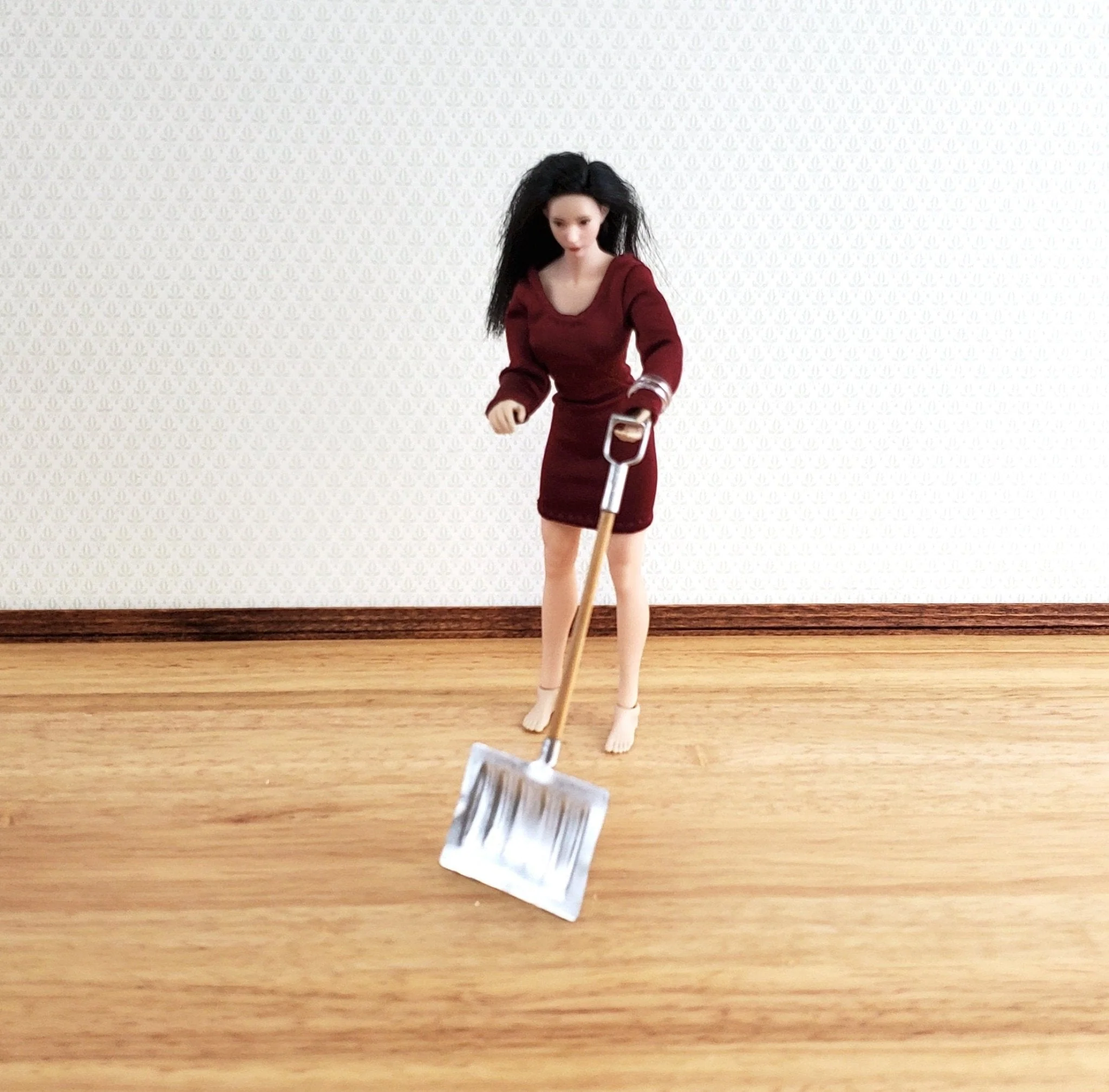 Dollhouse Miniature Snow Shovel for the Garden or Yard Metal 1:12 Scale Garage - Image 3