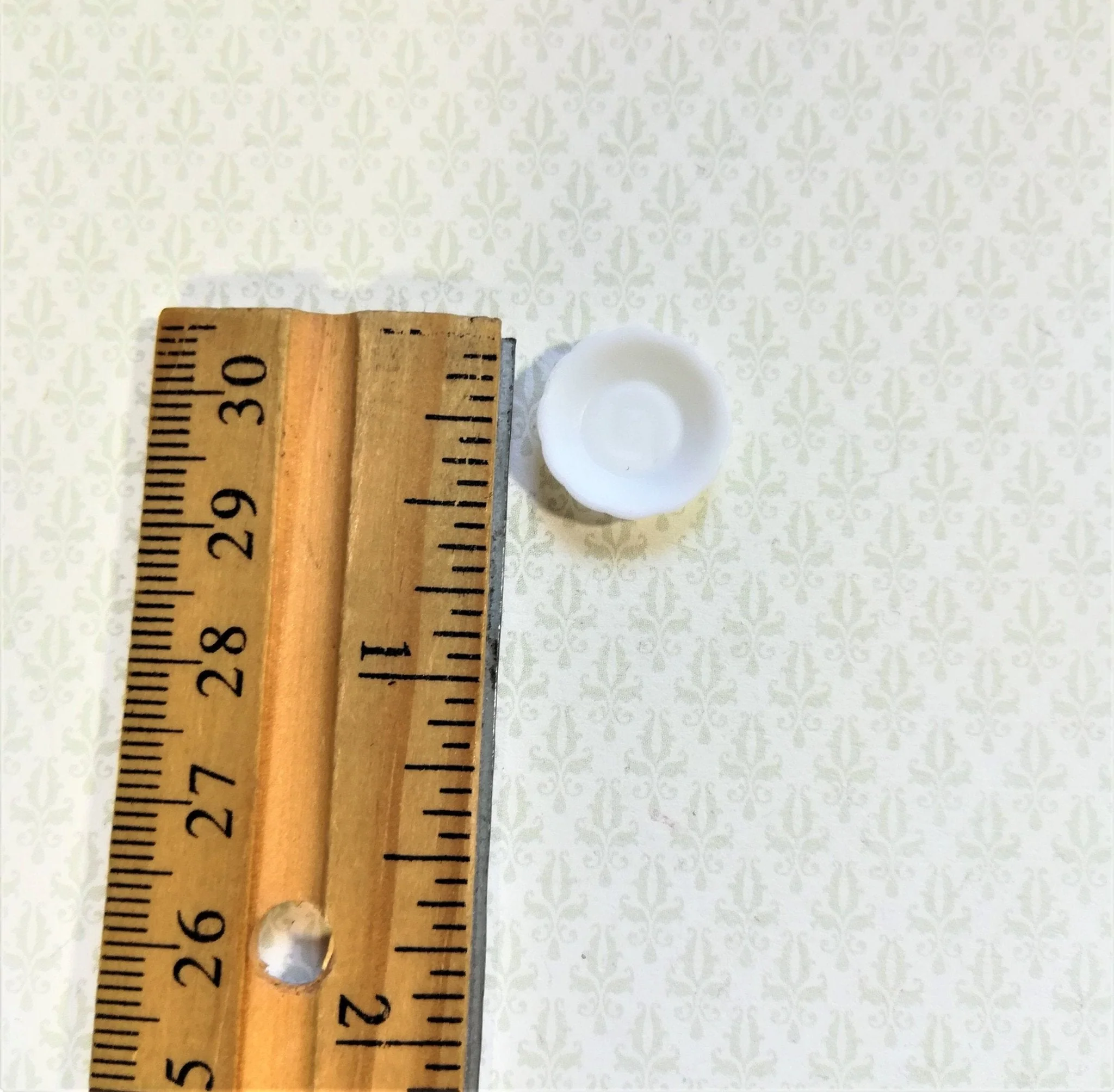 Dollhouse Miniature Soup Bowls Scalloped Edge x12 White Plastic Small 1:12 Scale - Image 2