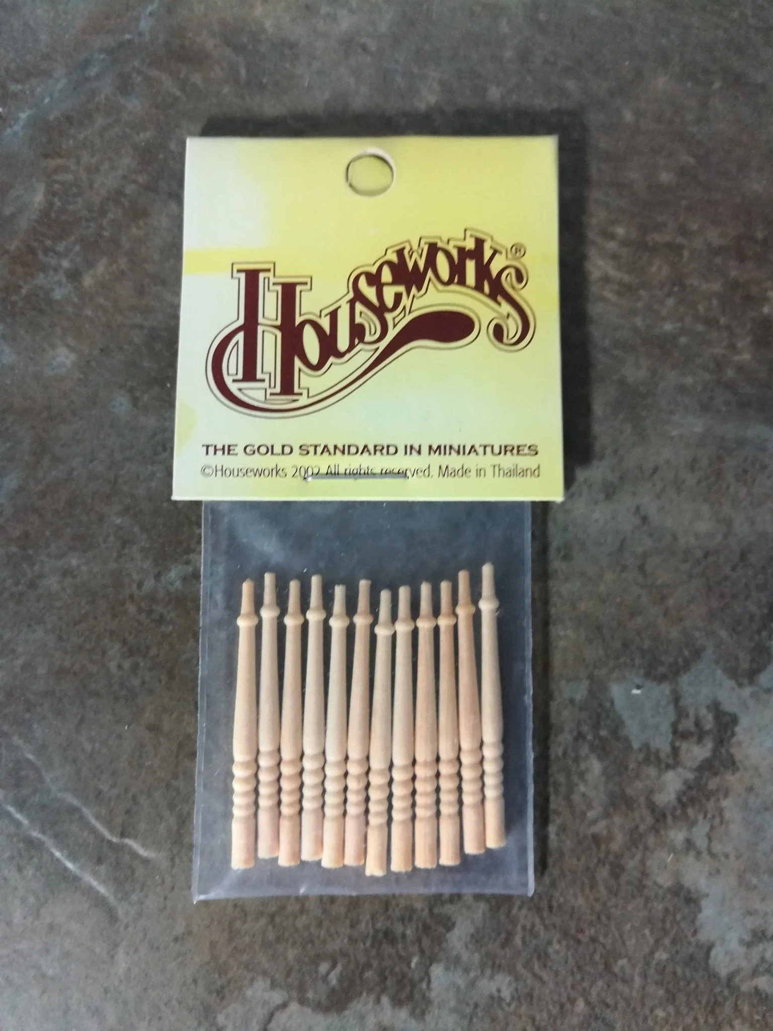 Dollhouse Miniature Spindles 1:24 HALF SCALE Stair or Porch 1 1/4" Set of 12 HWH7019