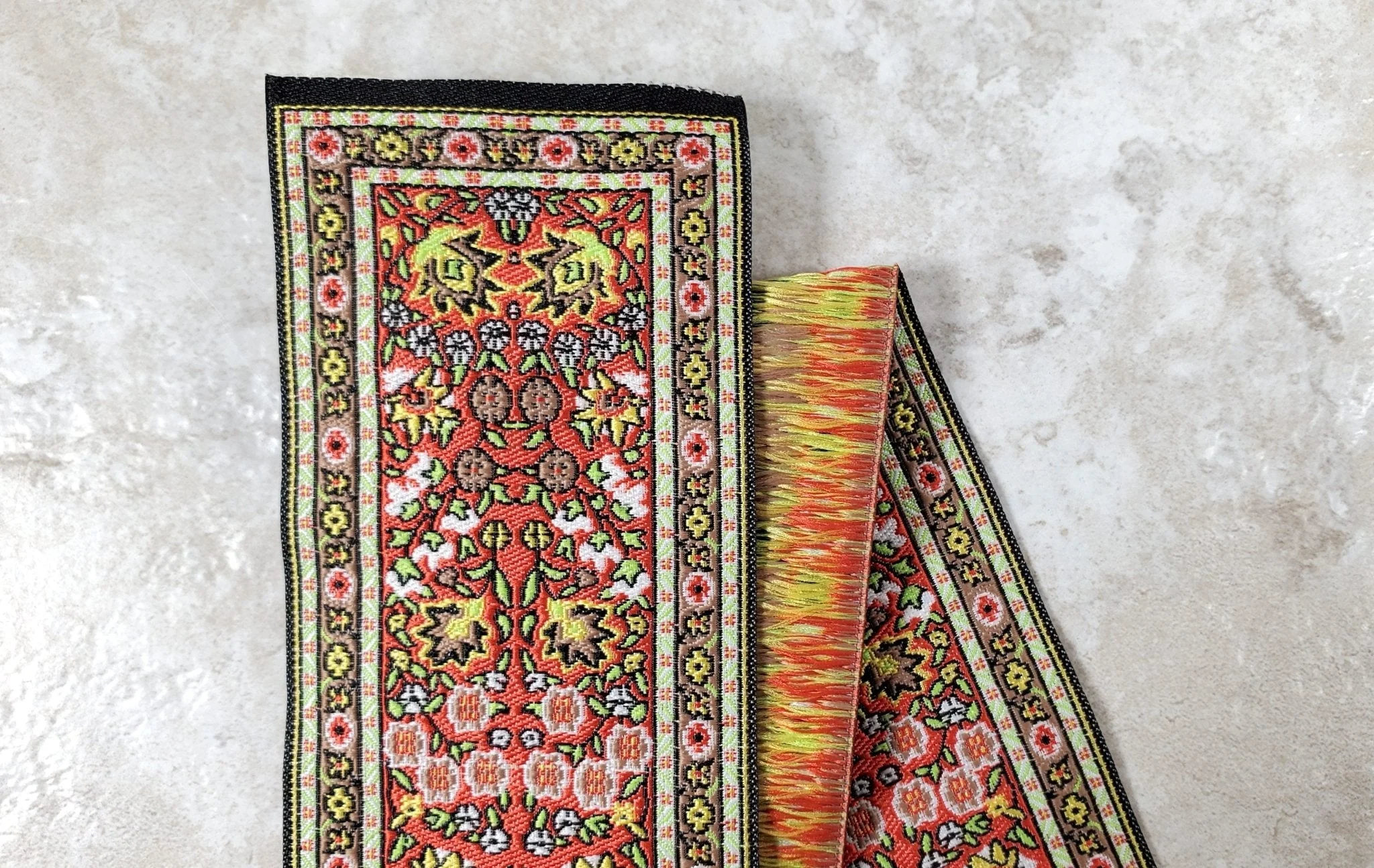 Dollhouse Stair Runner Long Carpet 19.75" x 2" Red & Green 1:12 Scale Miniature - Image 3
