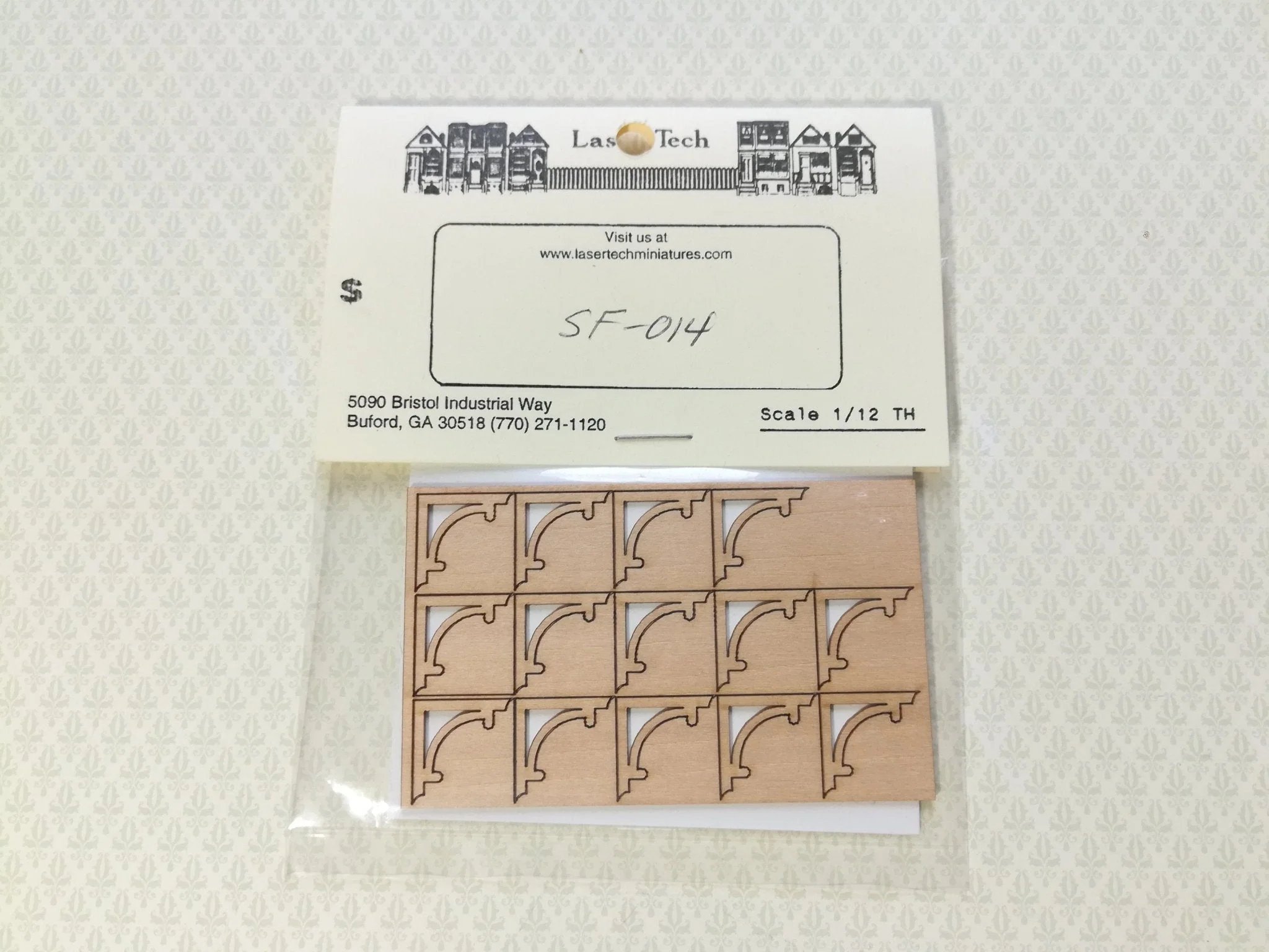 Dollhouse Miniature Stair Tread Trim Classic Style 1:12 Scale Decoration