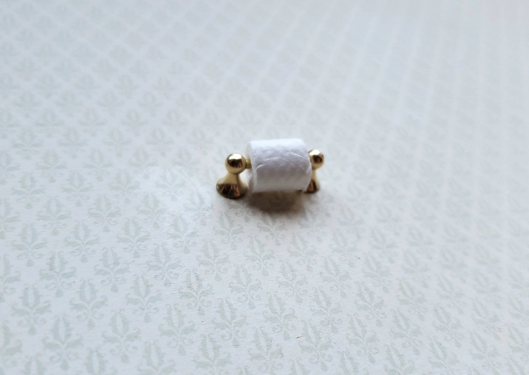Dollhouse Miniature Toilet Paper Holder Gold w/Paper 1:12 Scale Bathroom Decor - Image 3