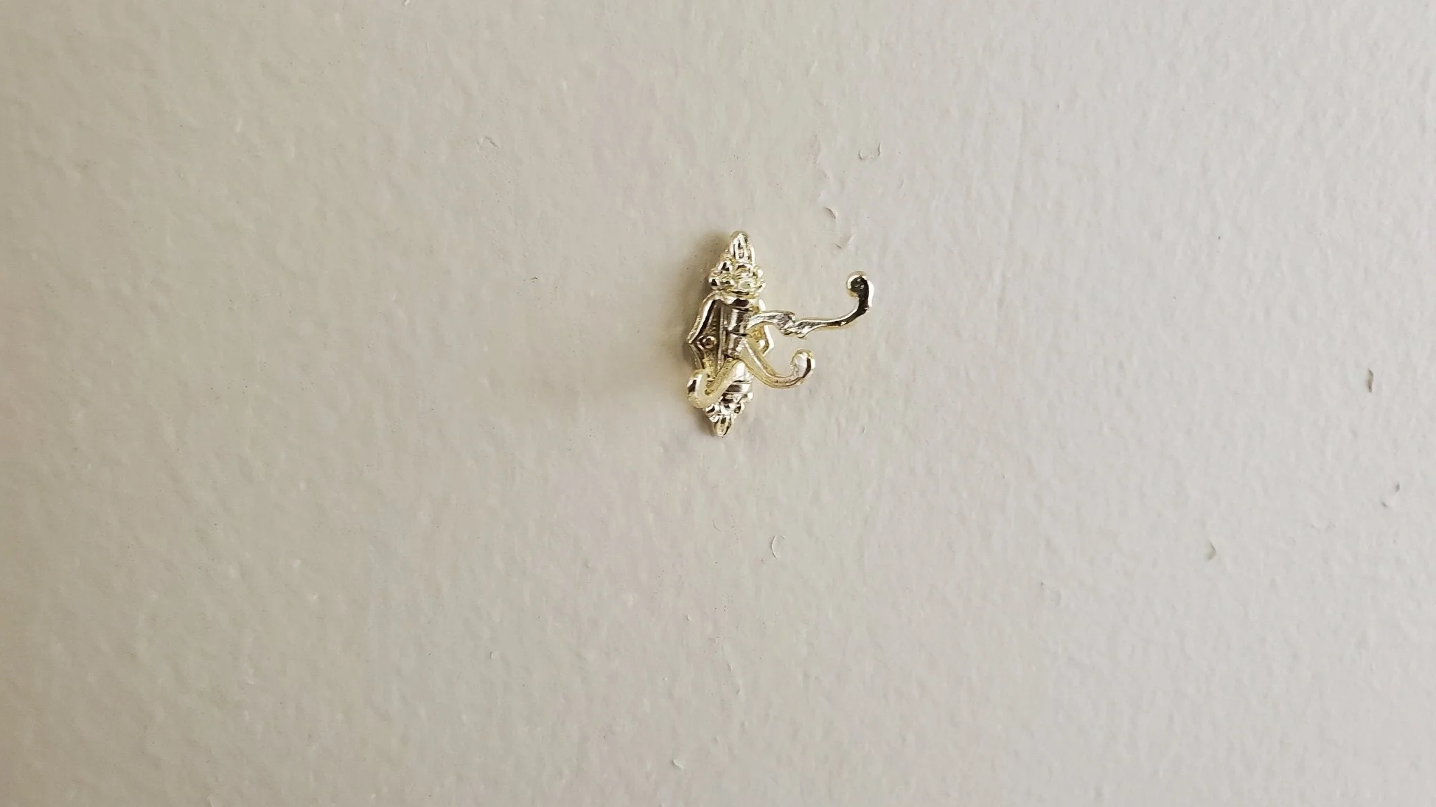 Dollhouse Miniature Triple Hook Moveable Hats Ties 1:12 Scale Gold Finish