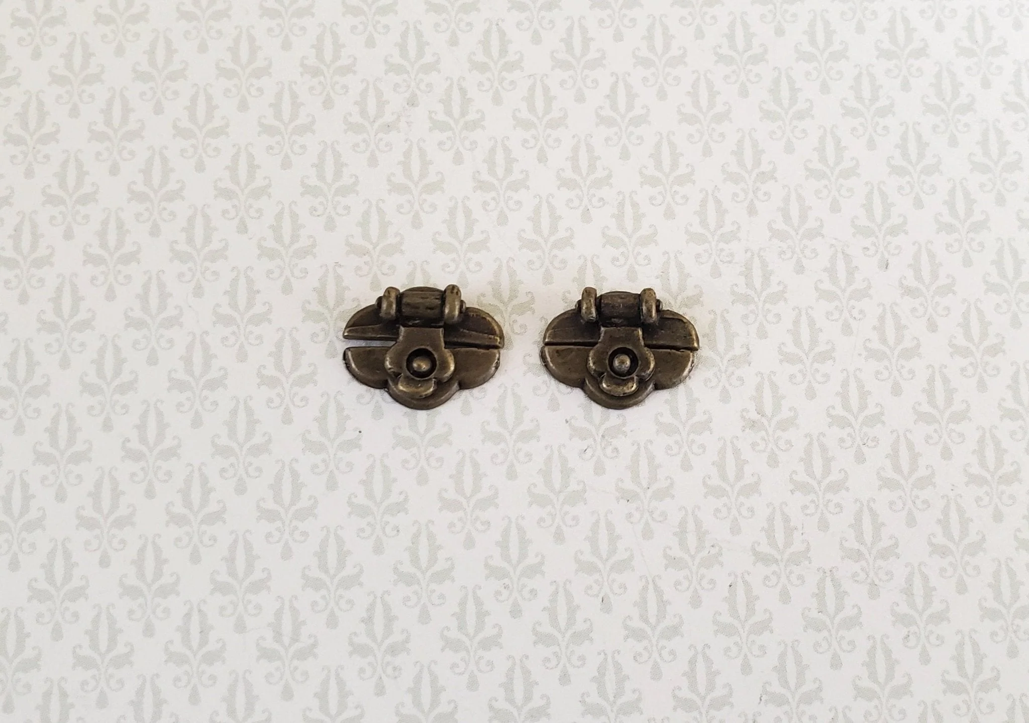 Dollhouse Miniature Trunk Lock 2 Sets Antique Brass Style 1:12 Scale Accessory