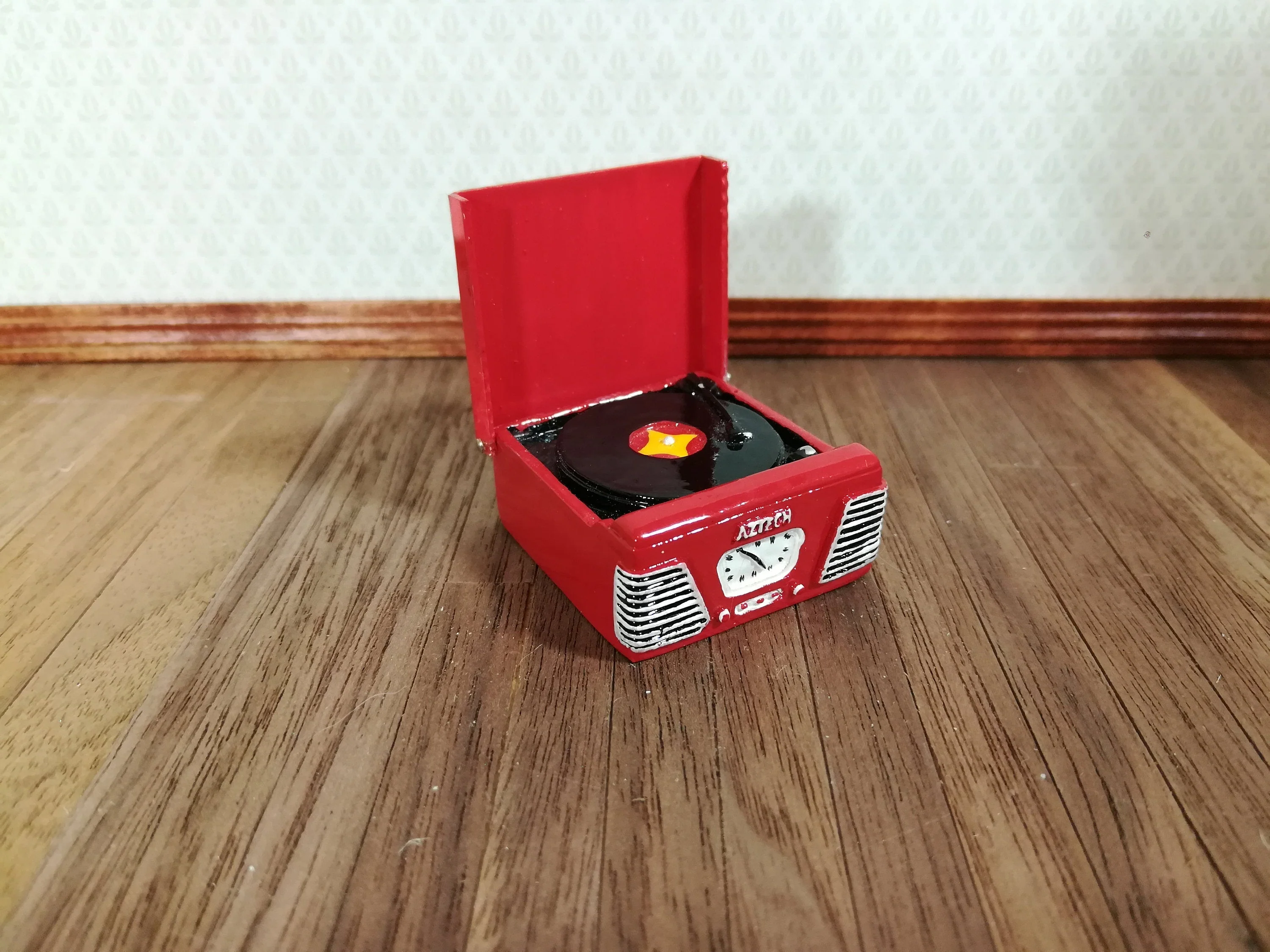 Dollhouse Miniature Turntable Record Player 1950s Style Red 1:12 Scale