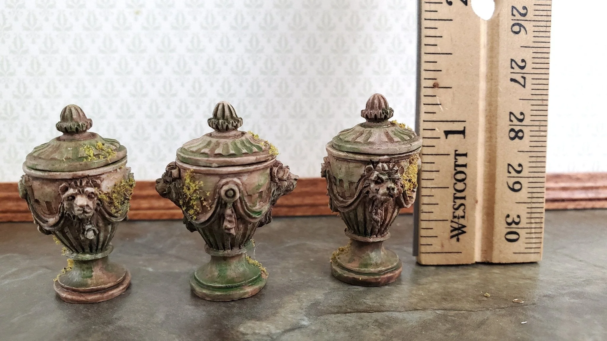Dollhouse Miniature Urns Lion Head Classical with Lids Resin x3 1:12 Scale Bronze w/Moss - Image 3