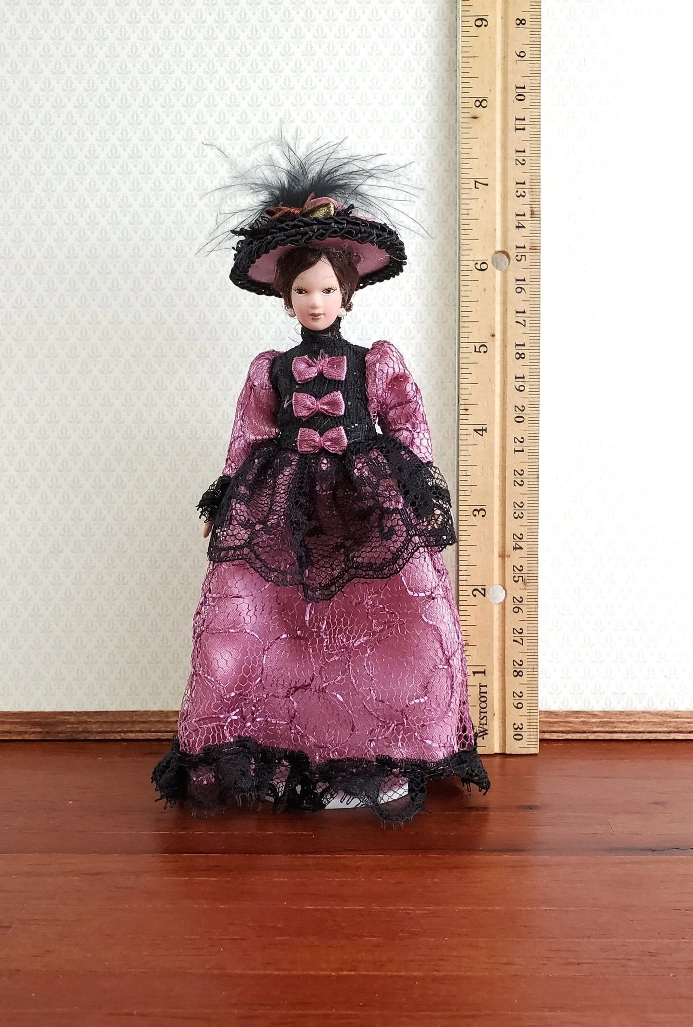 Dollhouse Victorian Doll Porcelain Fancy Lavender Lacy Dress and Hat 1:12 Scale Woman - Image 3