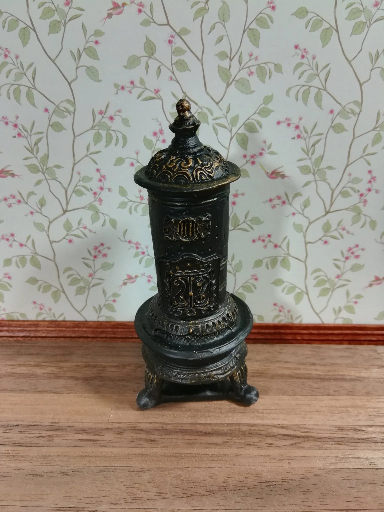 Dollhouse Miniature Victorian Stove Parlour Heating Small 1:12 Scale parlor