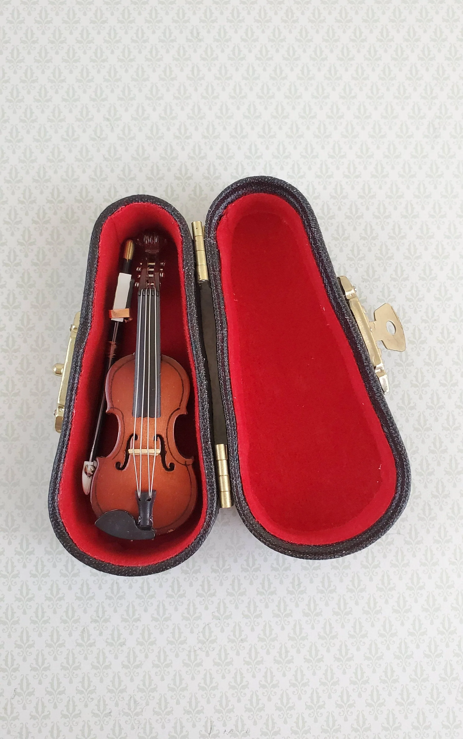 Miniature Violin and Bow Wood 2 7/8" Dollhouse Tiny Instrument Music Room - Image 5