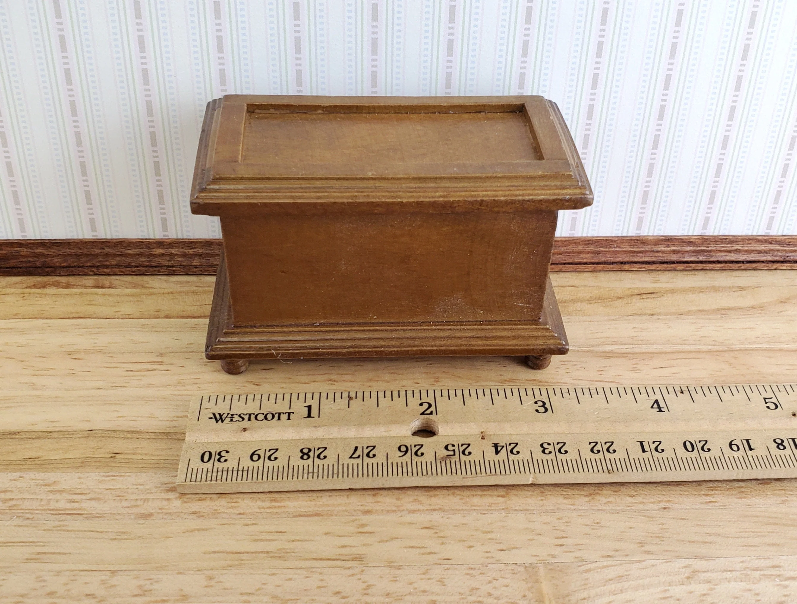 Dollhouse Miniature Wood Blanket Trunk or Toy Chest 1:12 Scale Furniture - Image 5